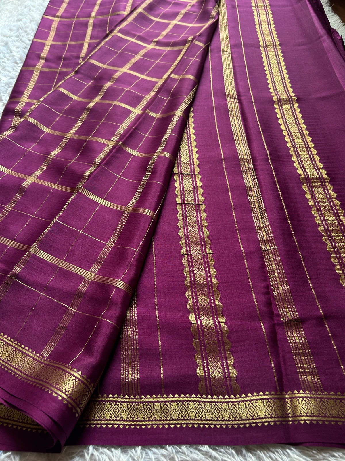 Savithri : Solid Deep plum