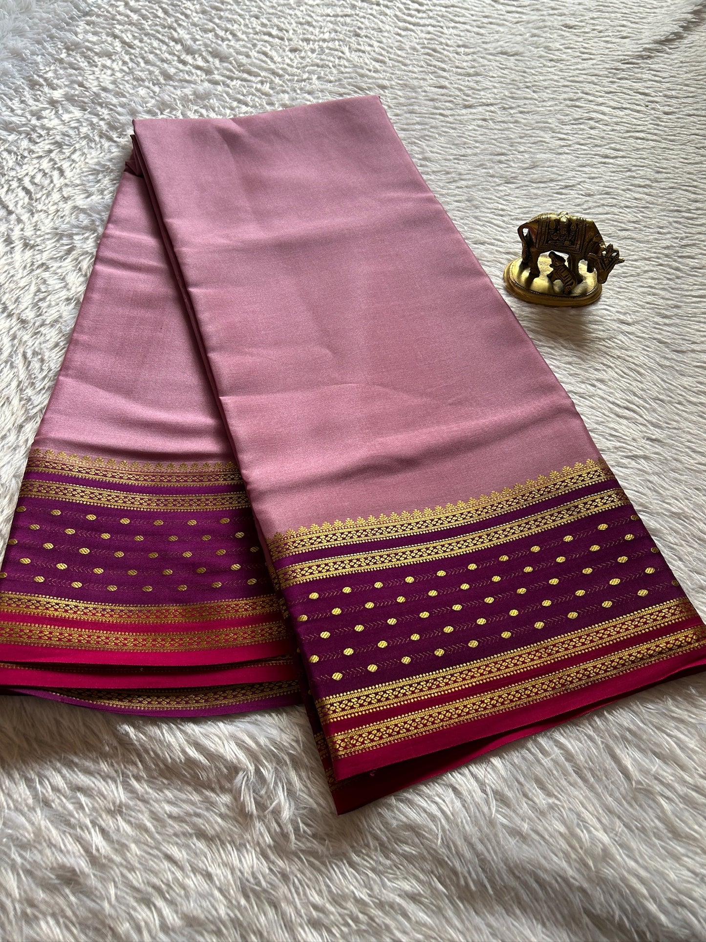 Aradhya (3D) : Mauve-magenta-pink