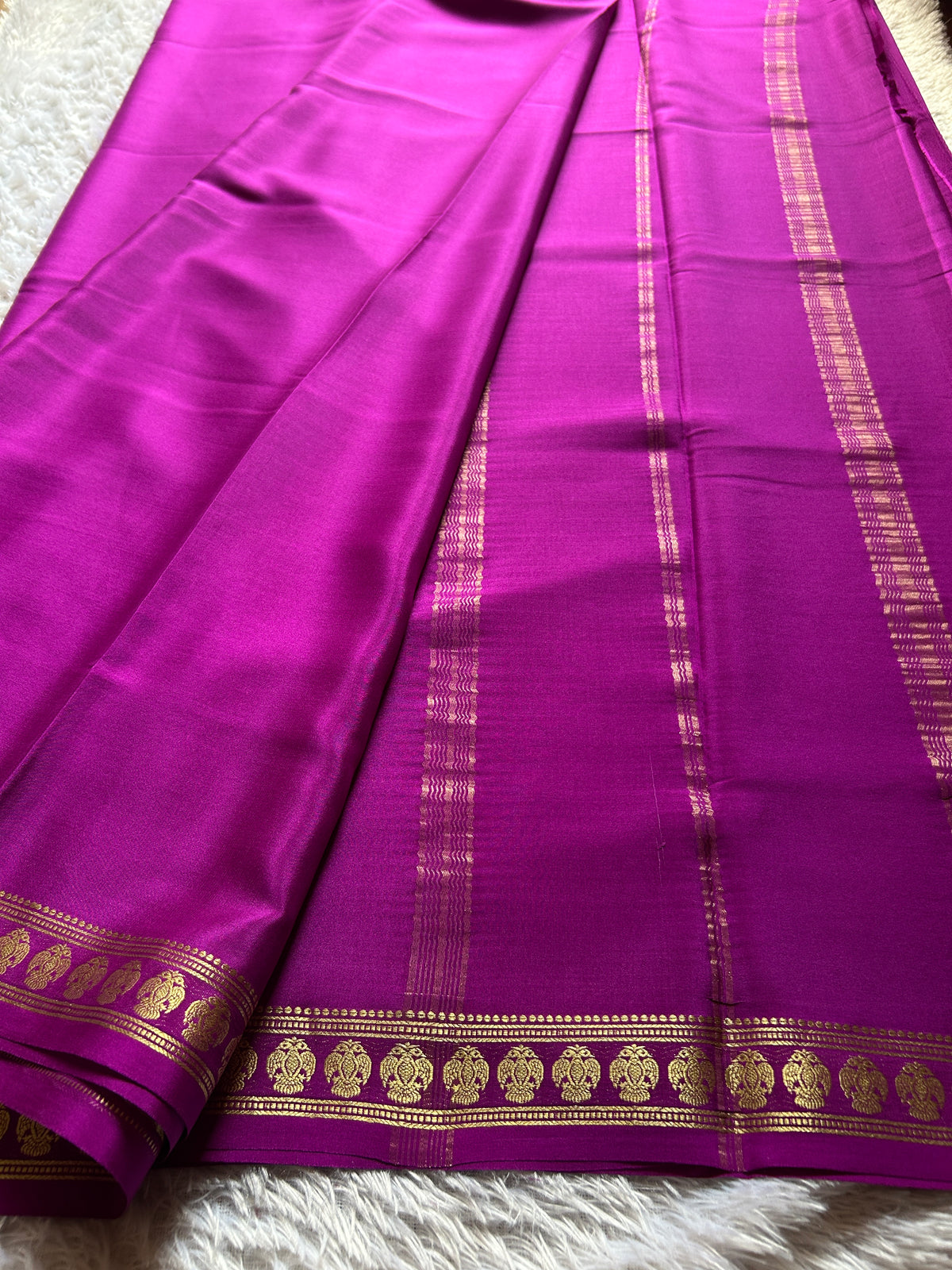 Brunda : Solid Magenta