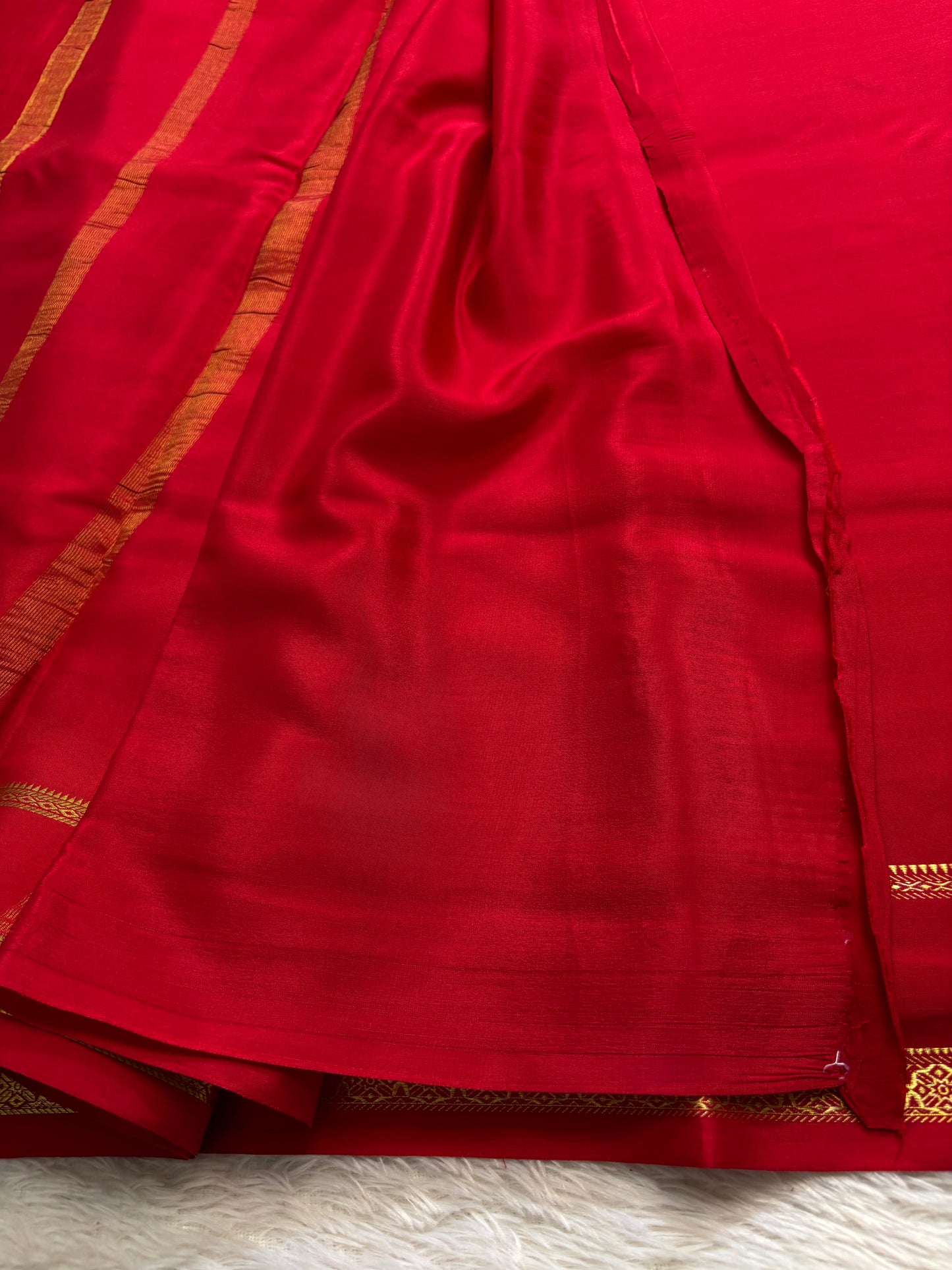 Darshini : Solid Red