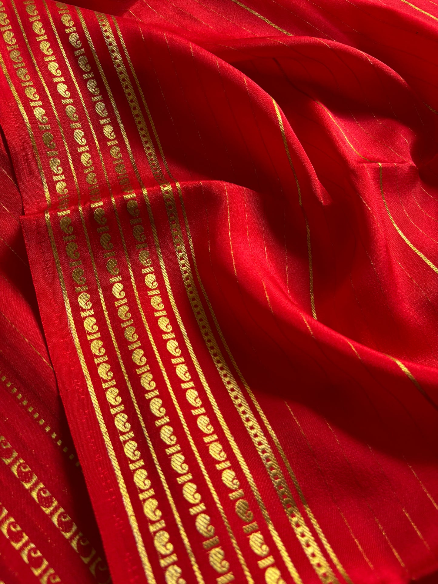 Meghana : Solid Red