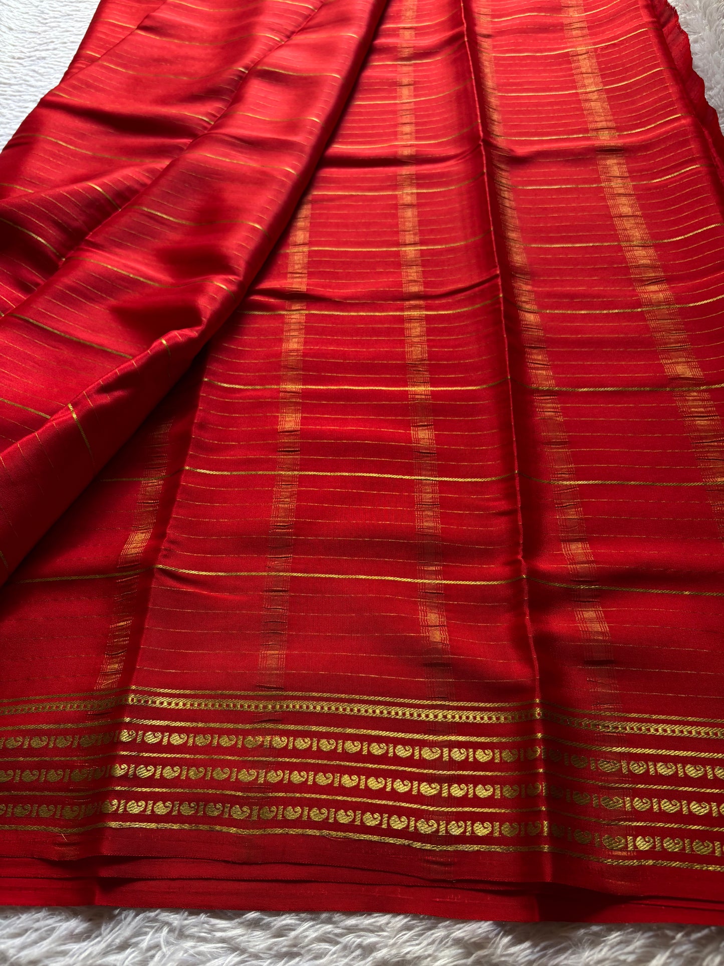 Meghana : Solid Red