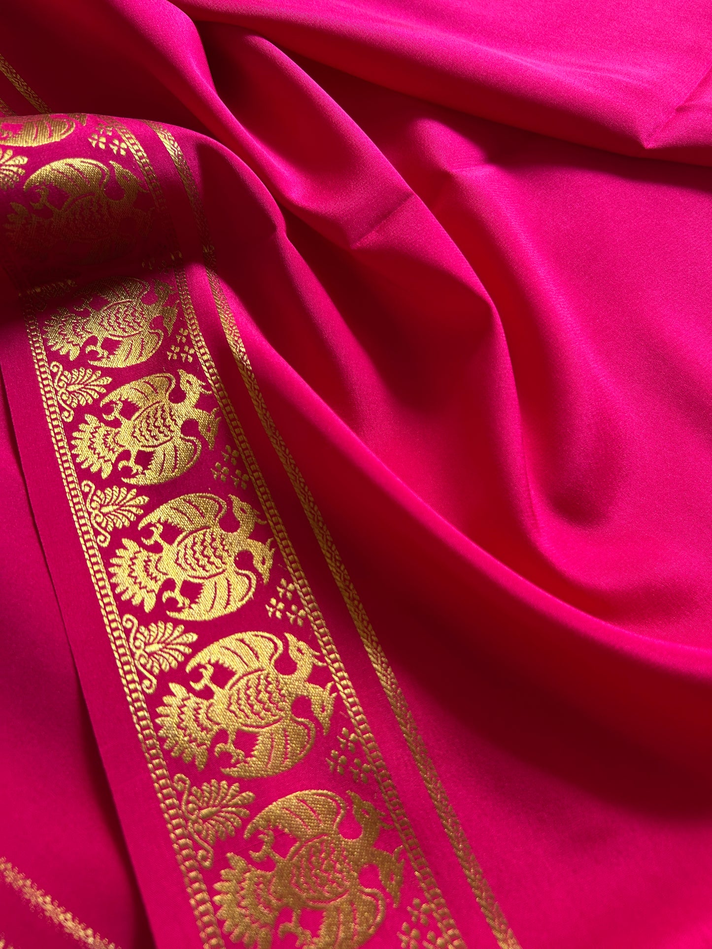 Shaurya : Solid Rani pink