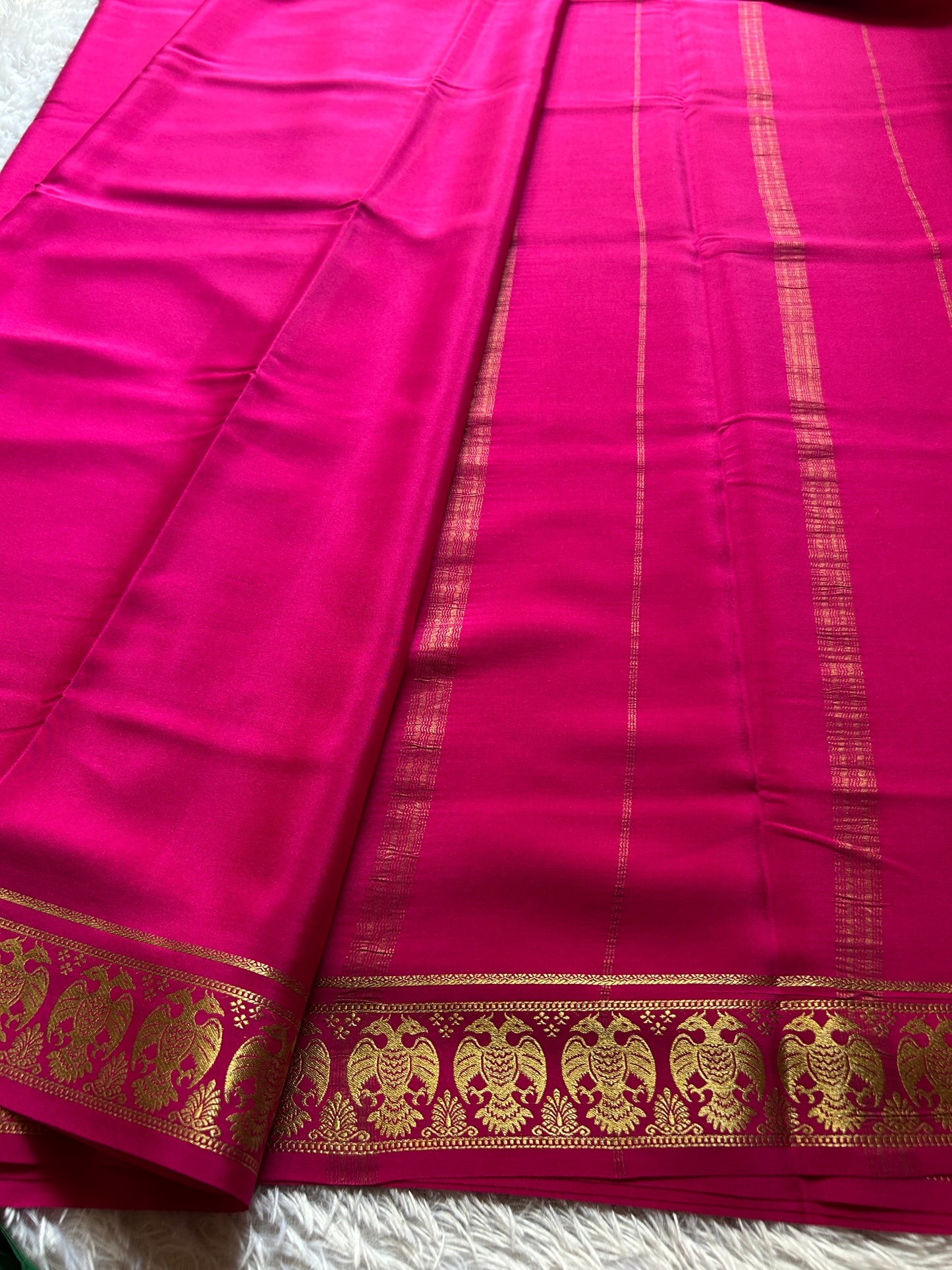 Shaurya : Solid Rani pink