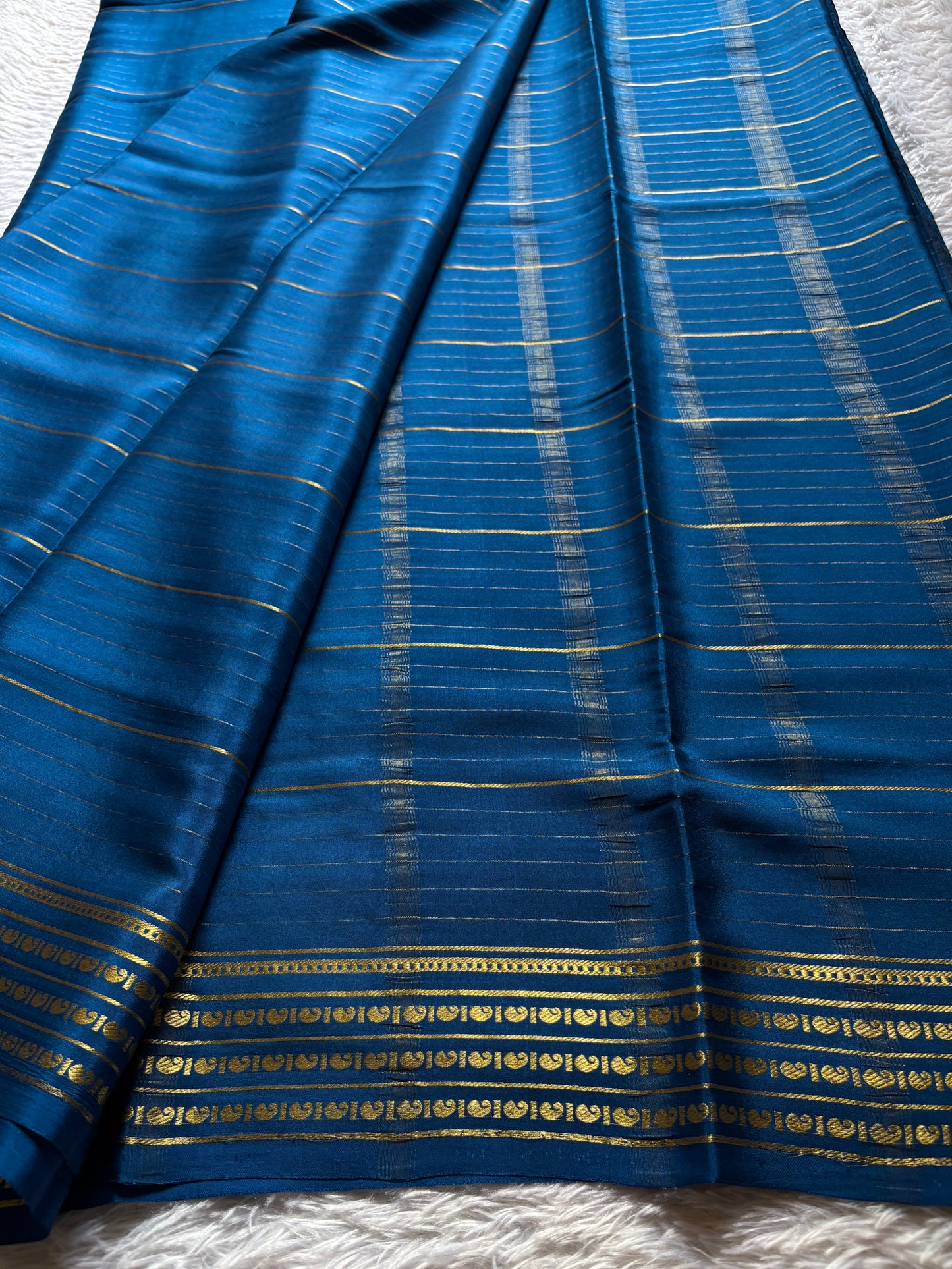 Meghana : Solid Peacock blue