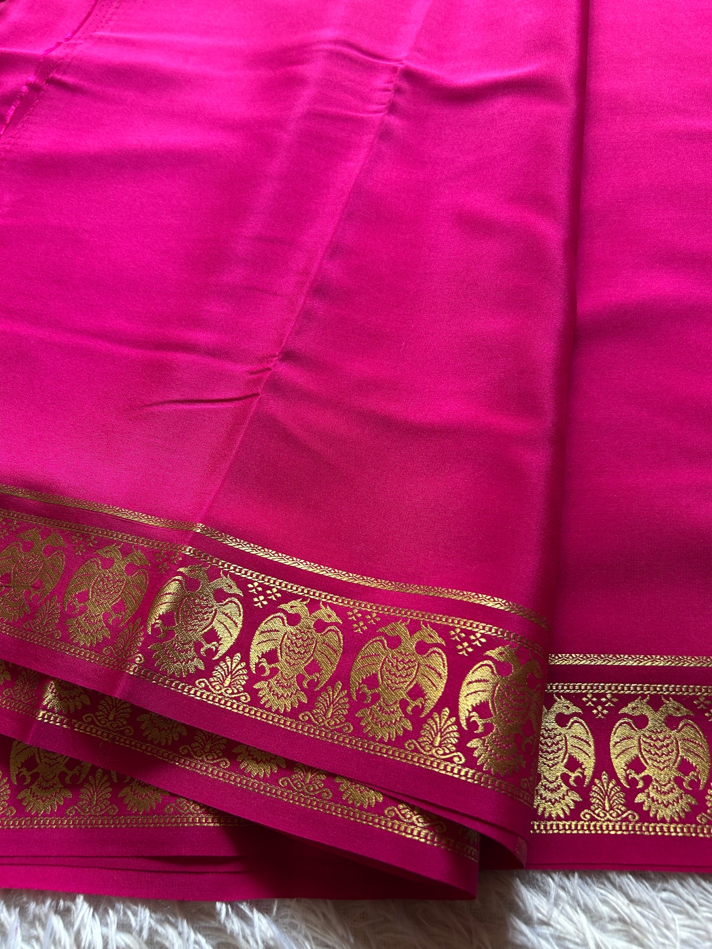 Shaurya : Solid Rani pink