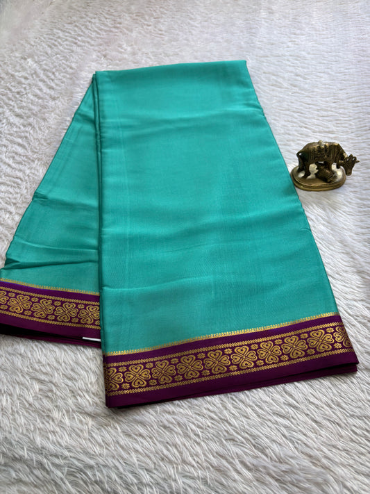 Champaka (2D) : Sea blue-dark magenta