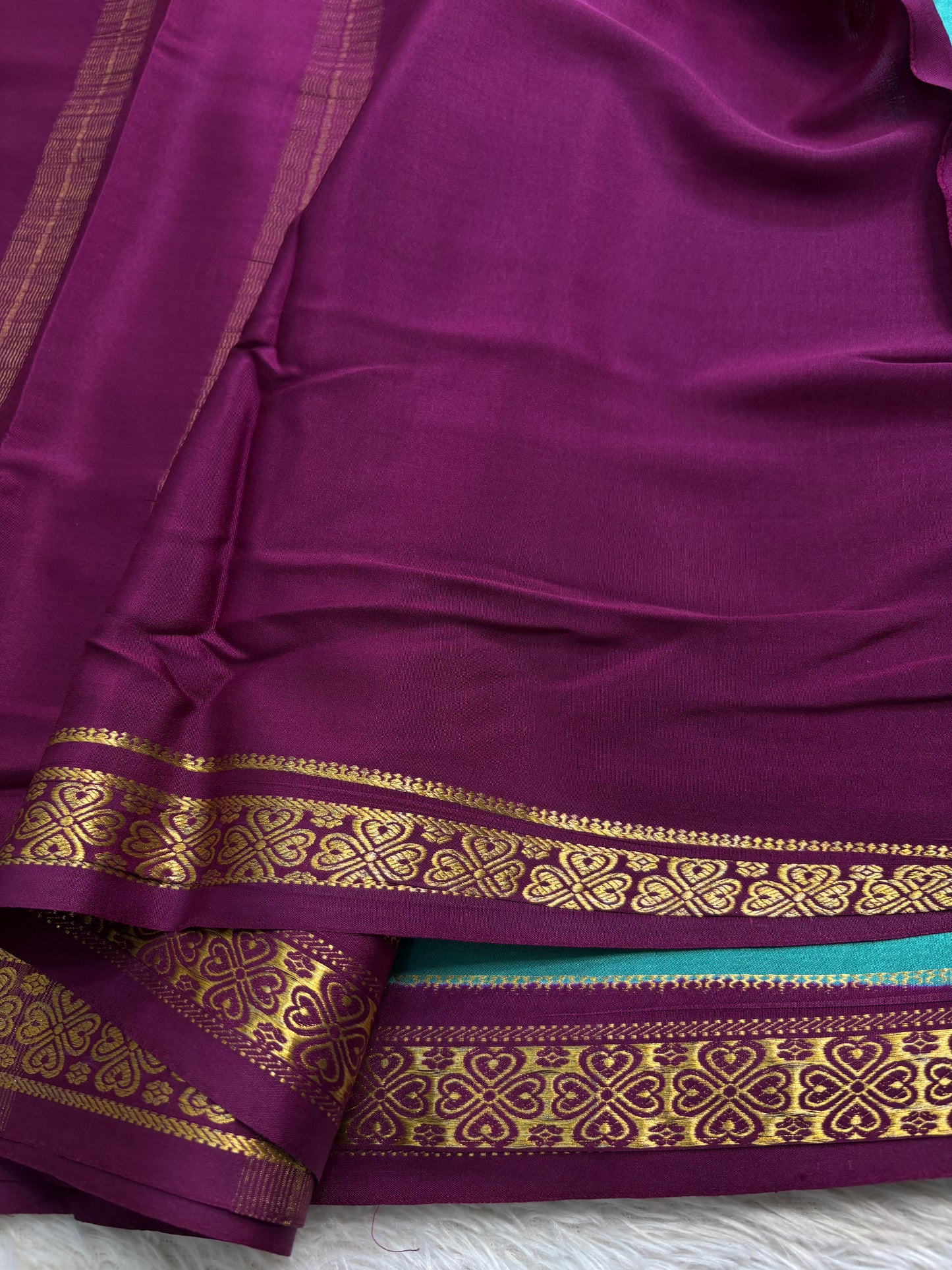 Champaka (2D) : Sea blue-dark magenta