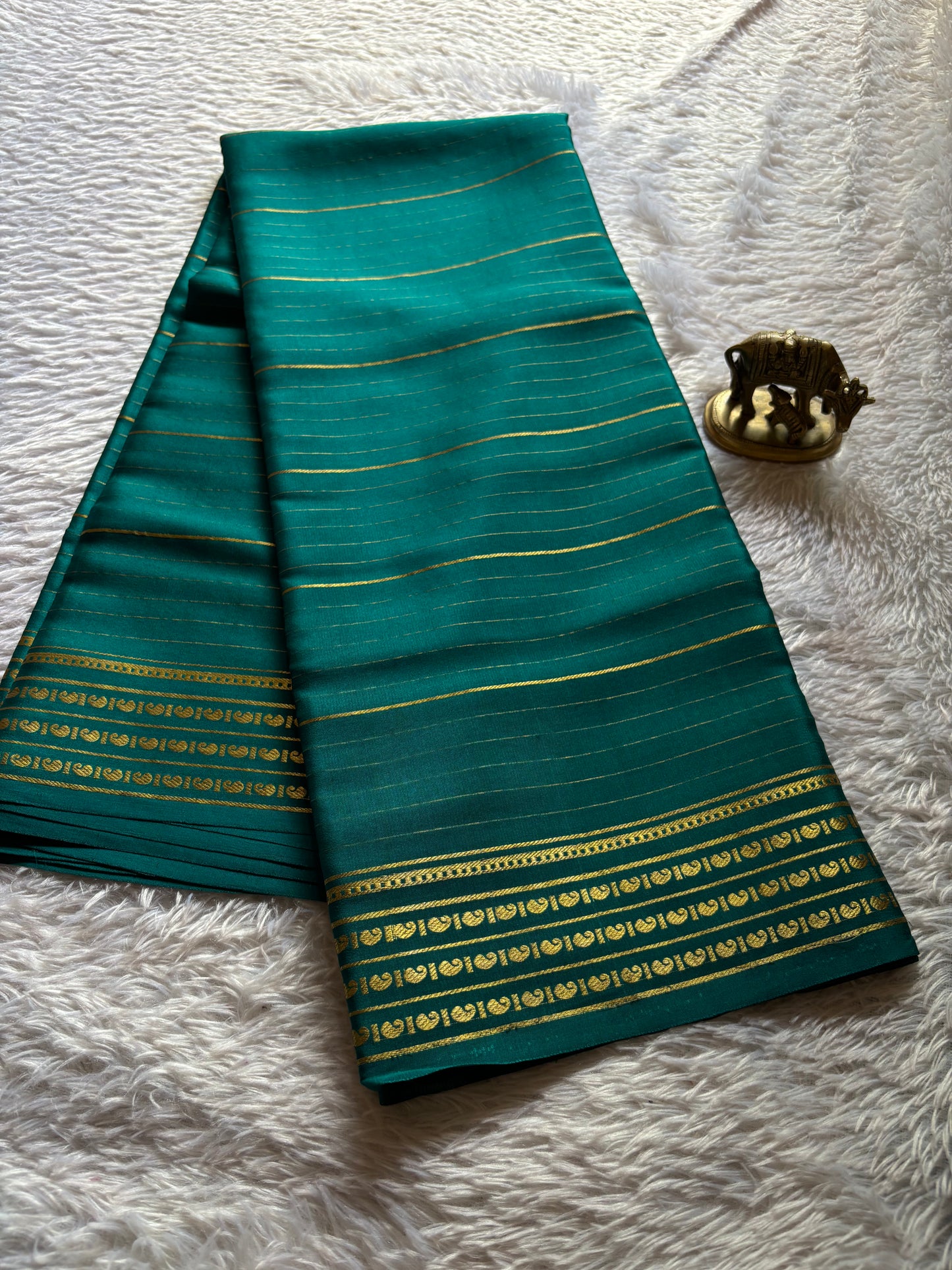 Meghana : Solid Rama green