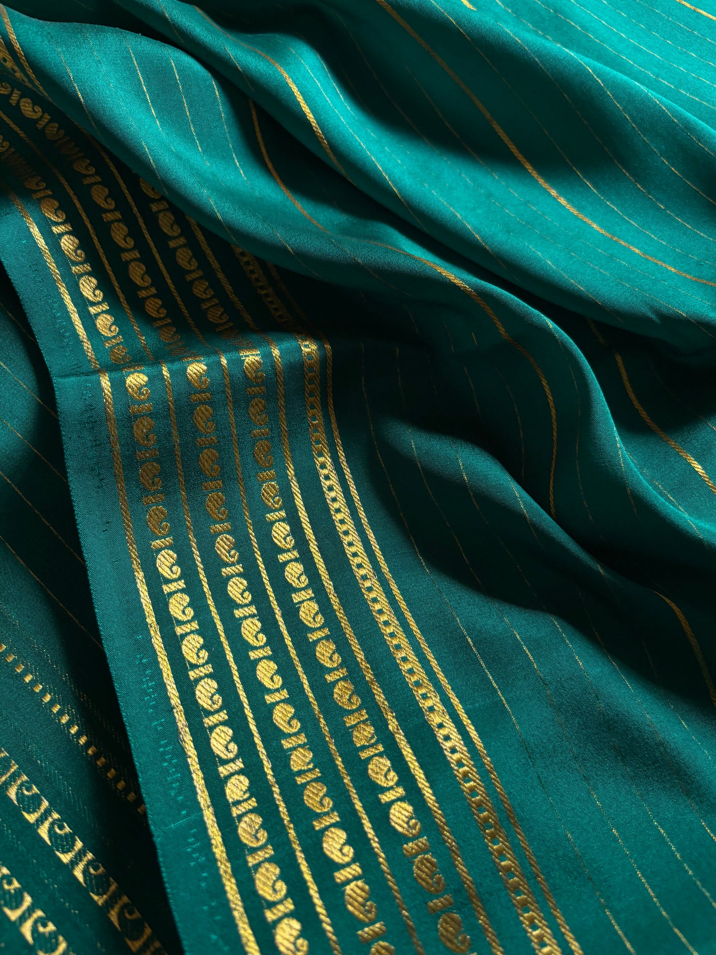 Meghana : Solid Rama green
