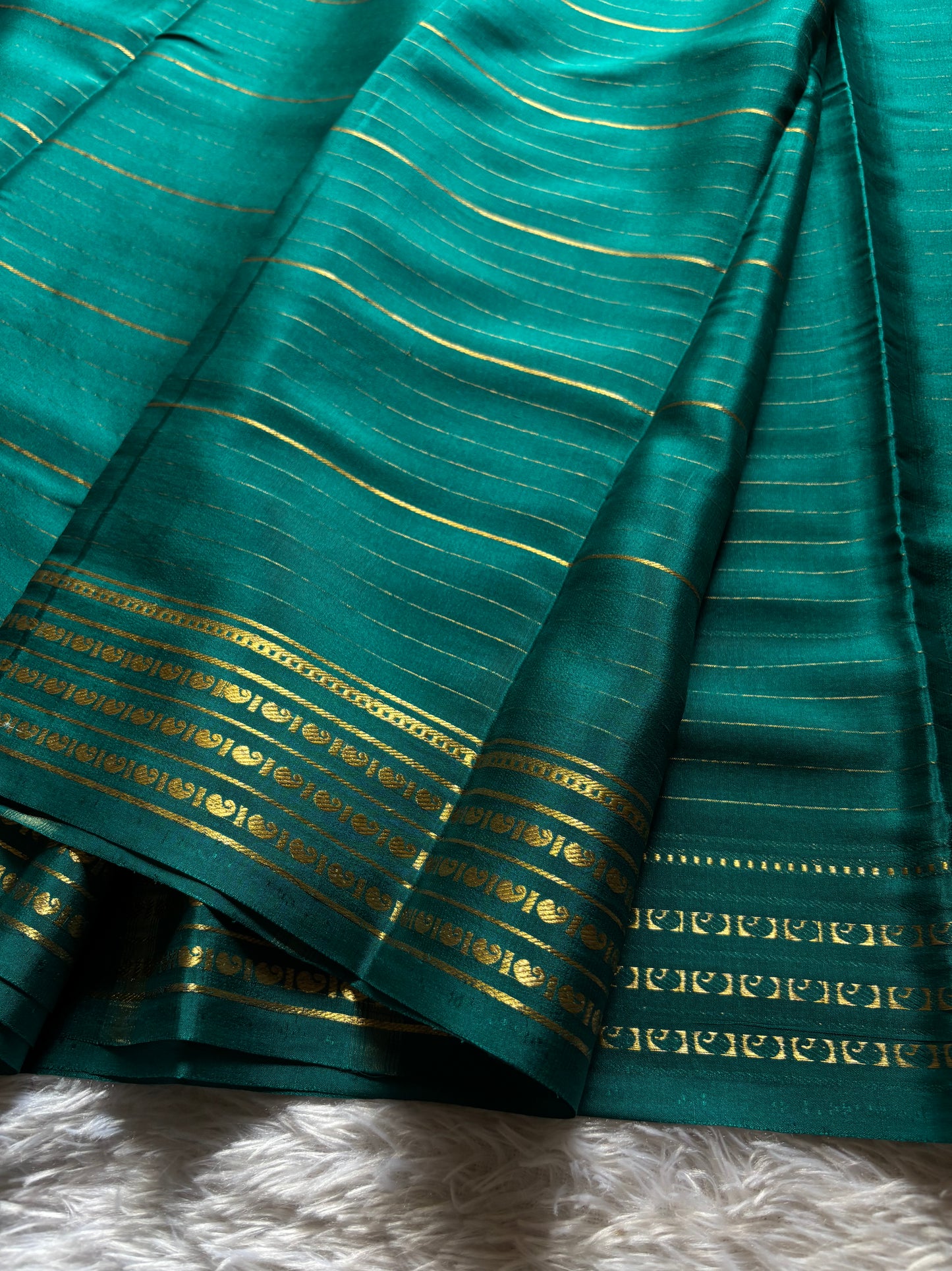 Meghana : Solid Rama green