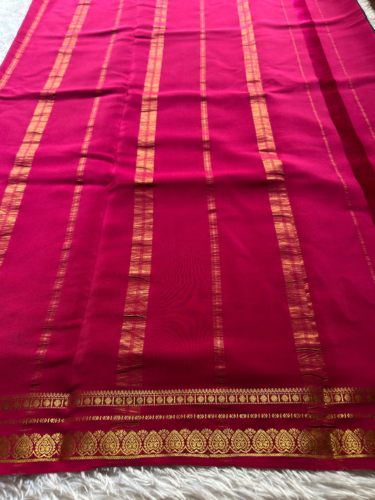 Rohini (2D) : Dark green-rani pink