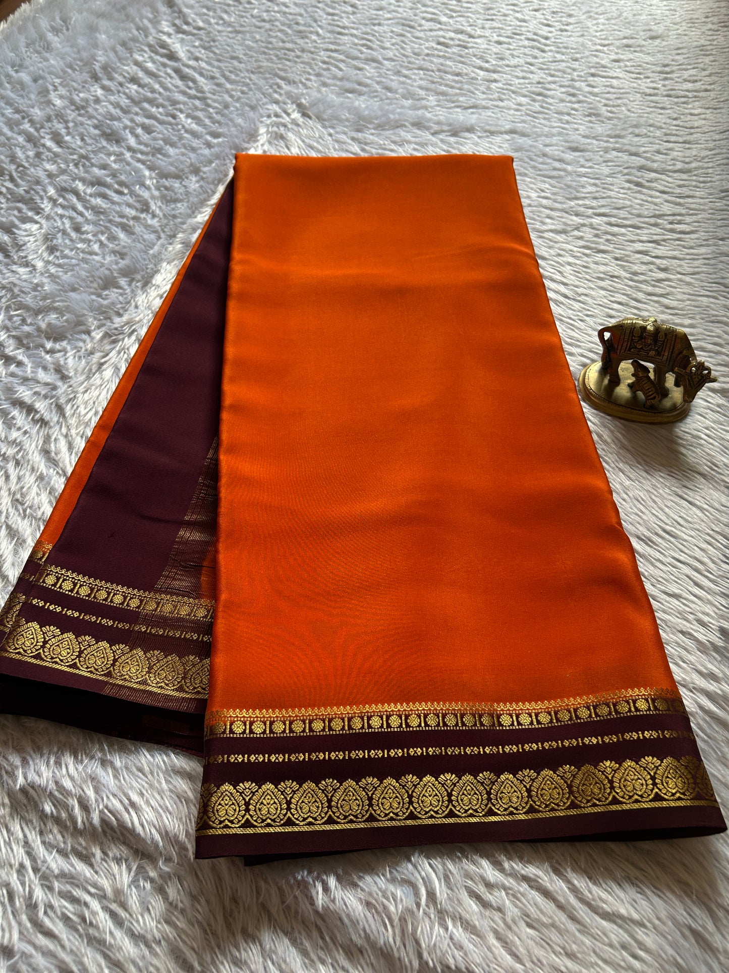 Rohini (2D) : Orange-chocolate brown