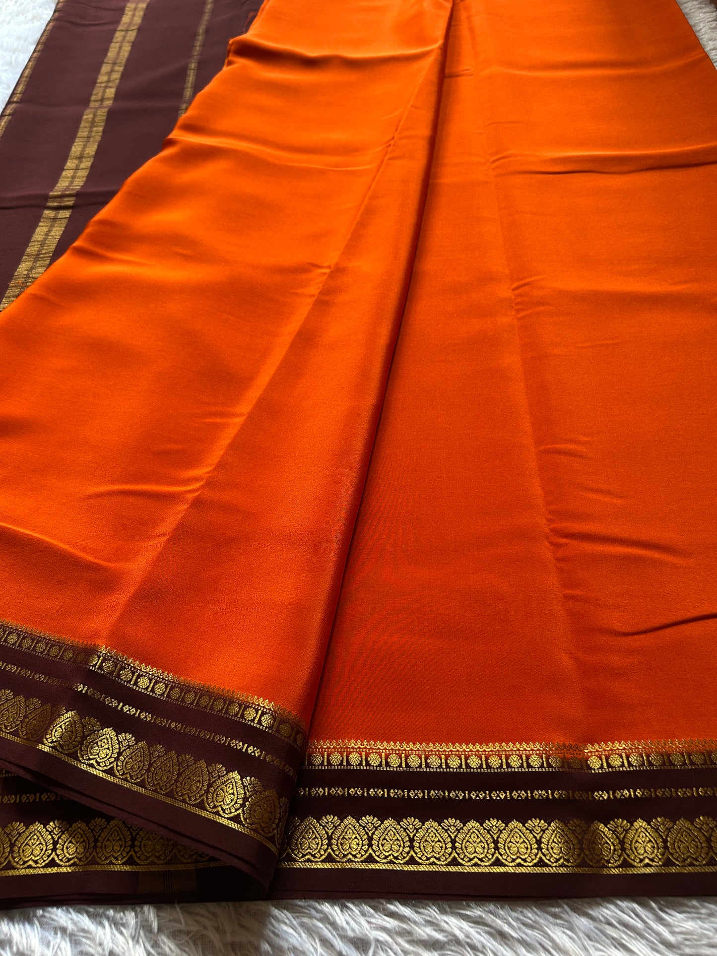 Rohini (2D) : Orange-chocolate brown