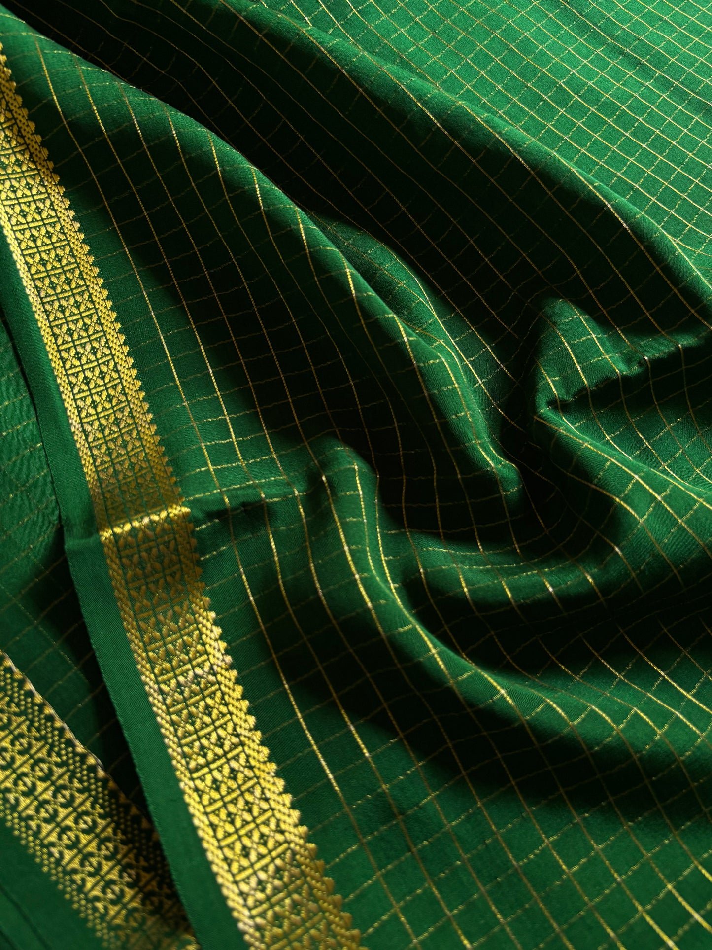 Pavani : Solid Bottle green