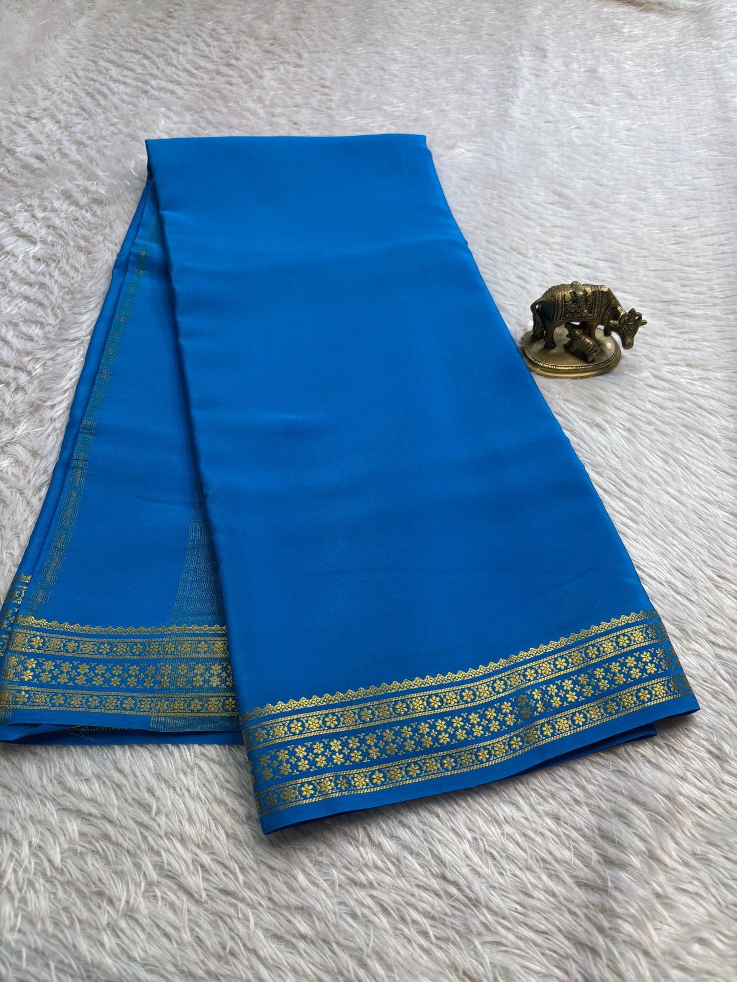Chandana : Solid Ananda blue