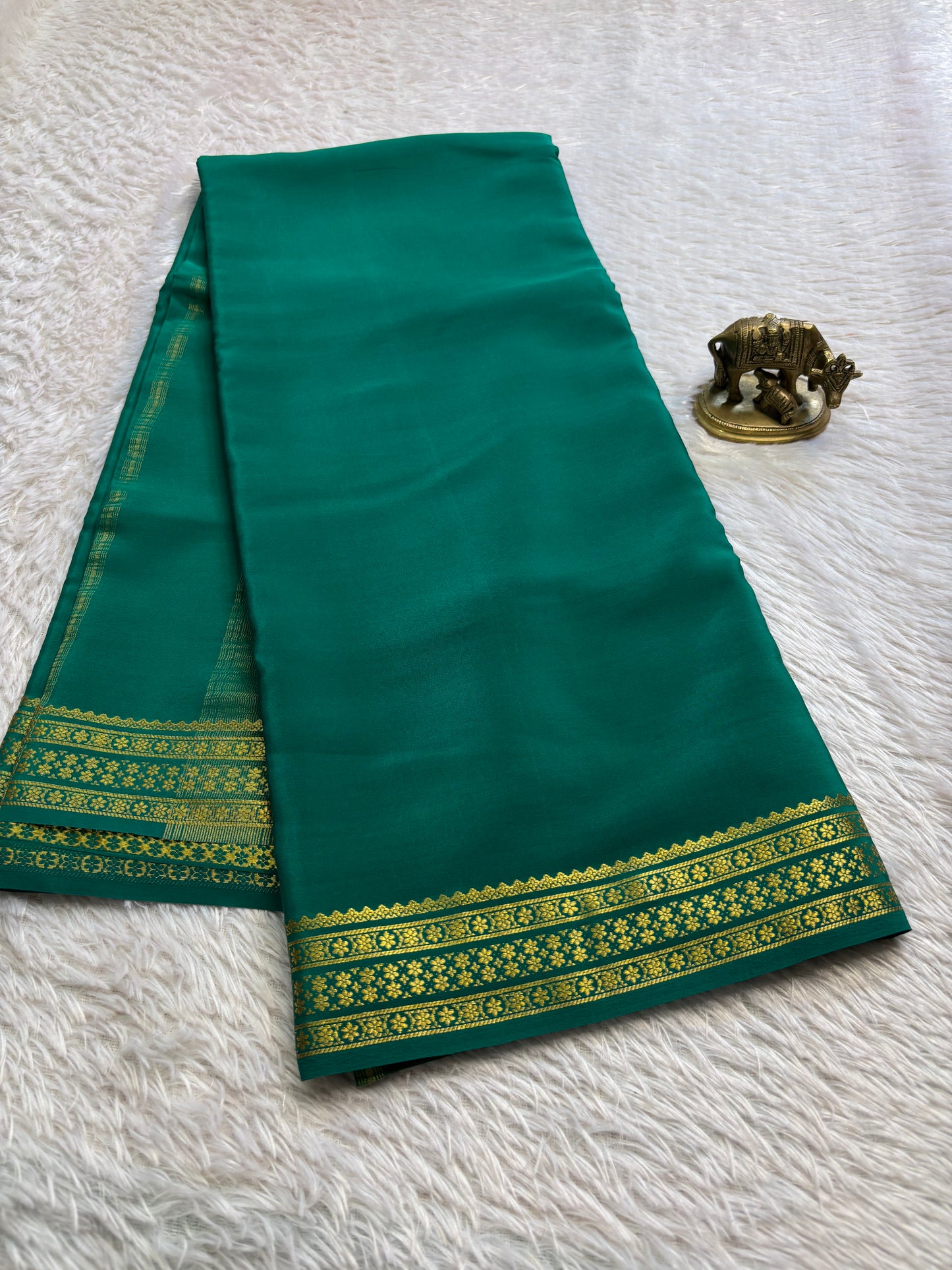 Chandana : Solid Rama green