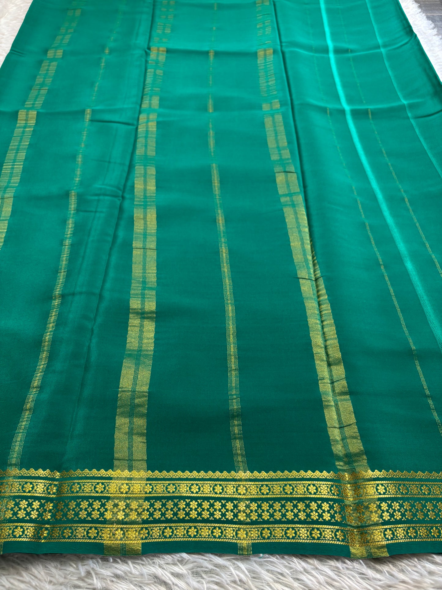 Chandana : Solid Rama green
