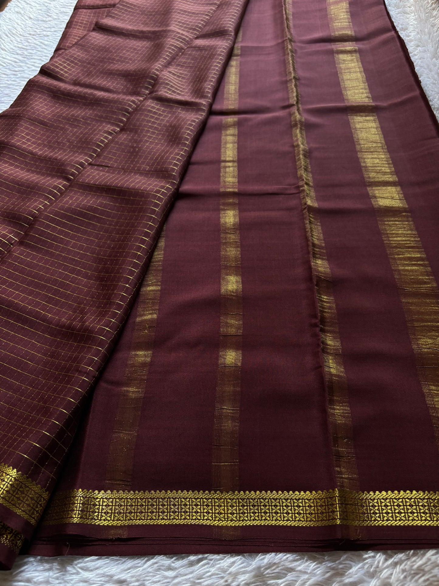 Pavani : Solid Chocolate brown