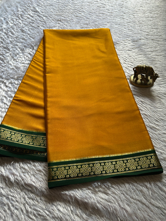 Champaka (2D) : Golden yellow-bottle green