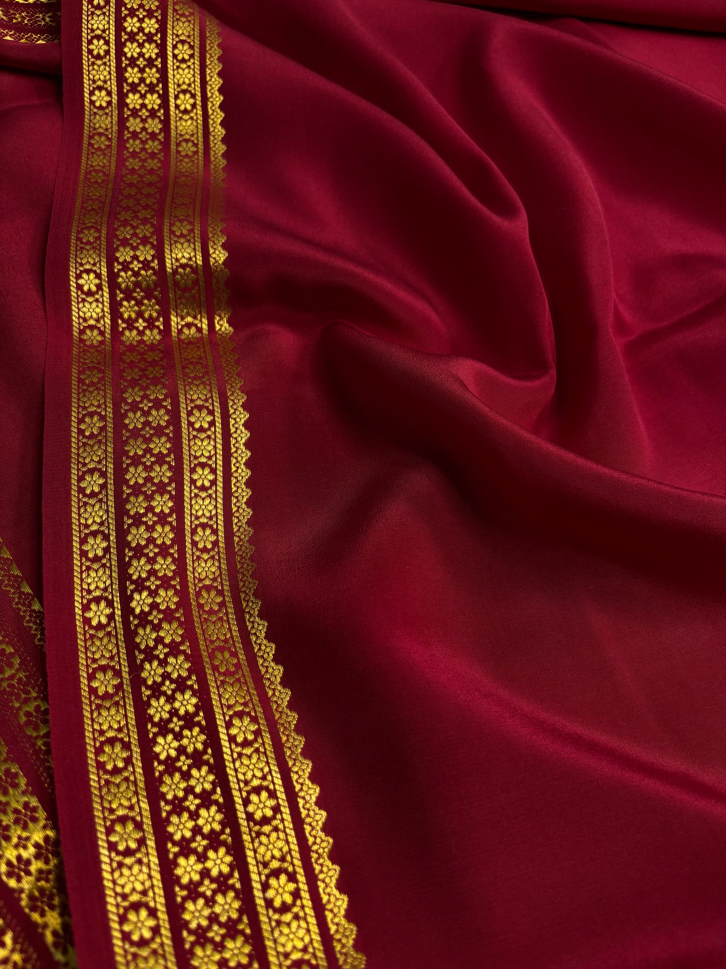 Chandana : Solid Maroon