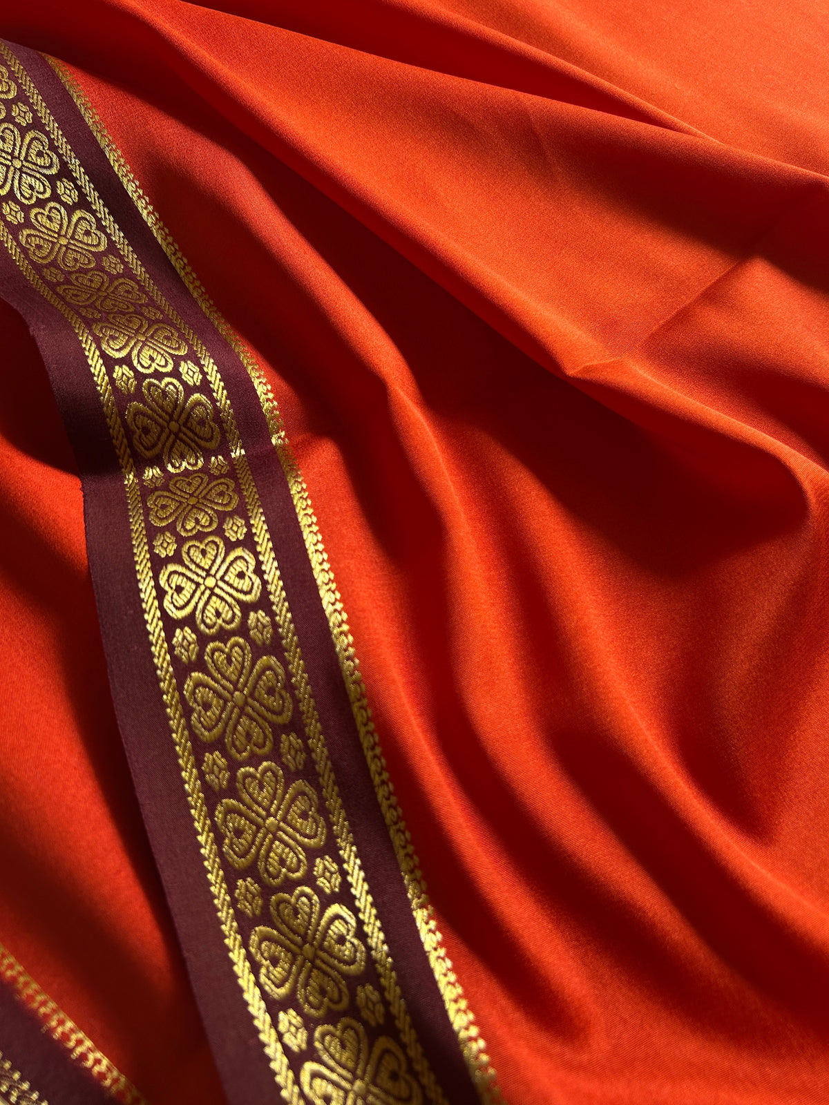 Champaka (2D) : Orange-chocolate brown