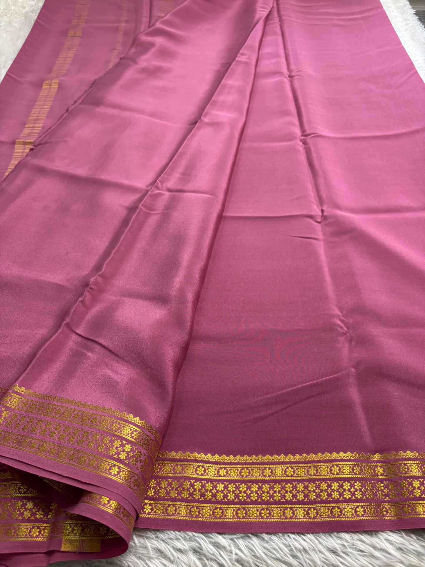 Chandana : Solid Mauve pink