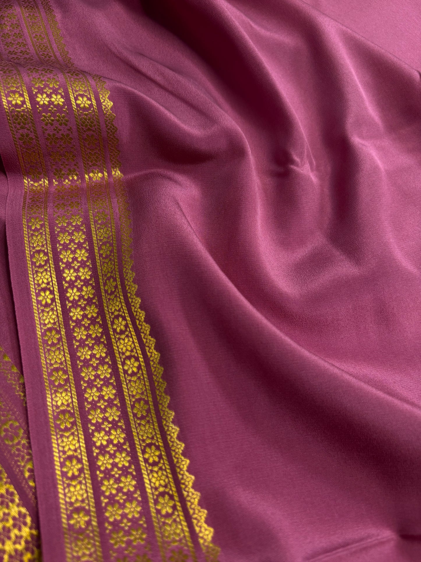 Chandana : Solid Mauve pink