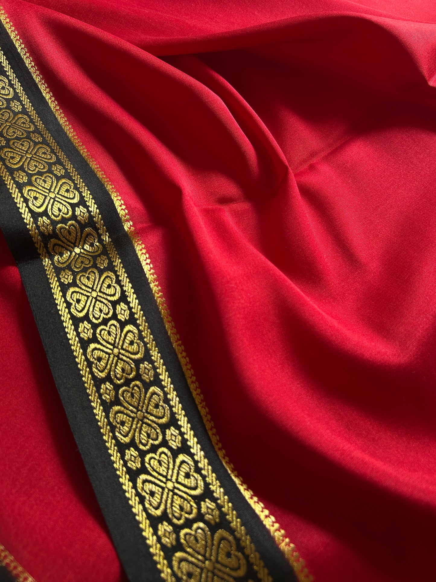 Champaka (2D) : Red-black