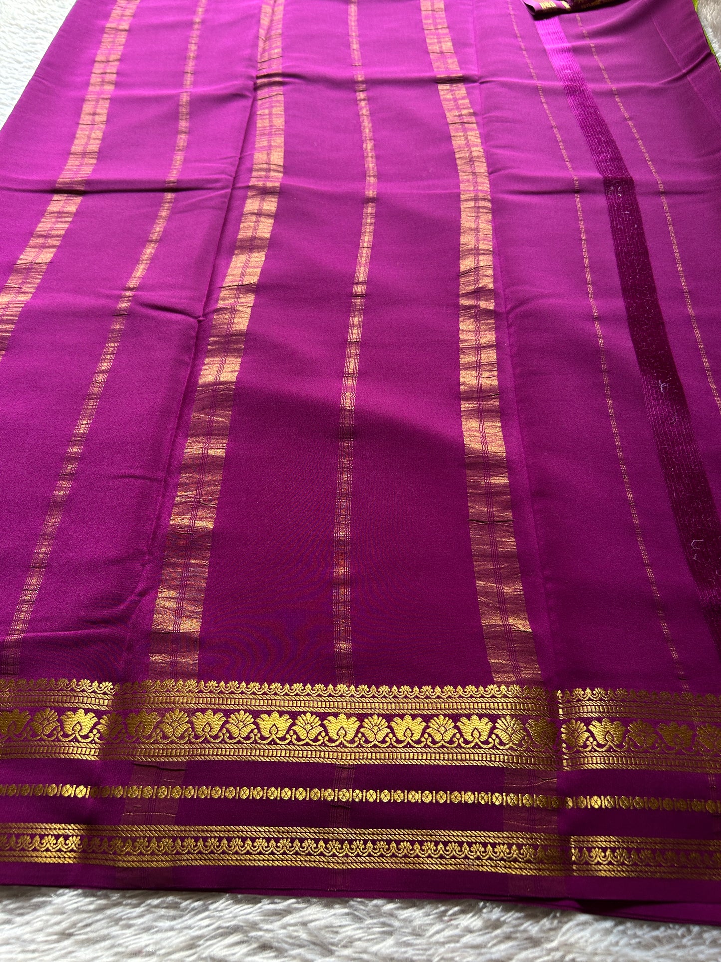 Padmaja (2D) : Mehendi green-dark magenta
