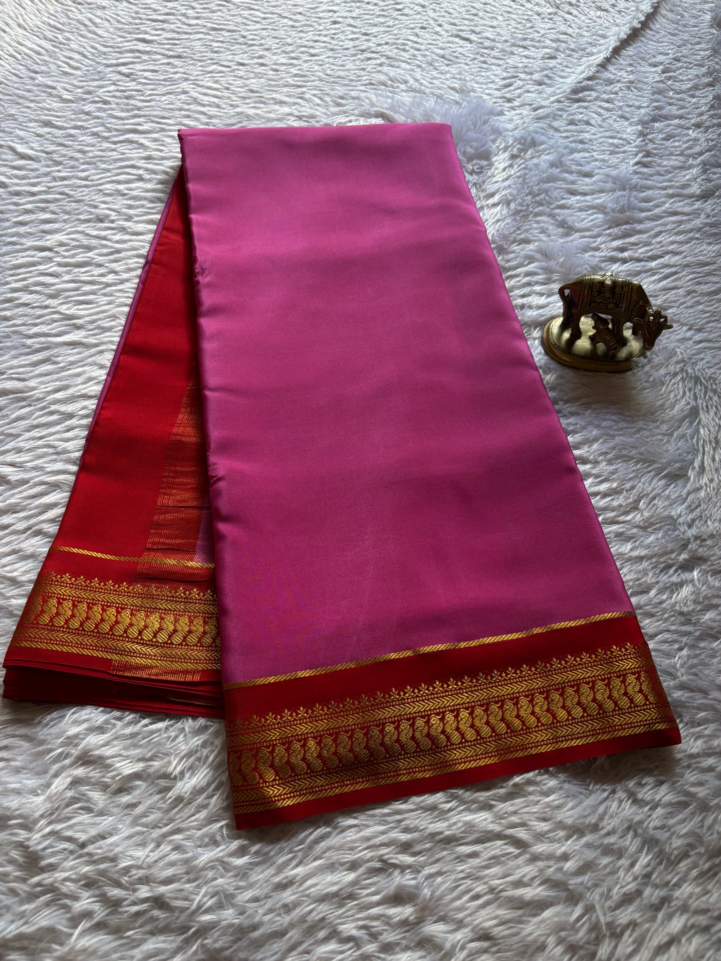 Mayuri (2D) : Rose pink-red
