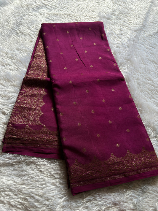 Soft Crepe Banarasi : Solid Deep magenta