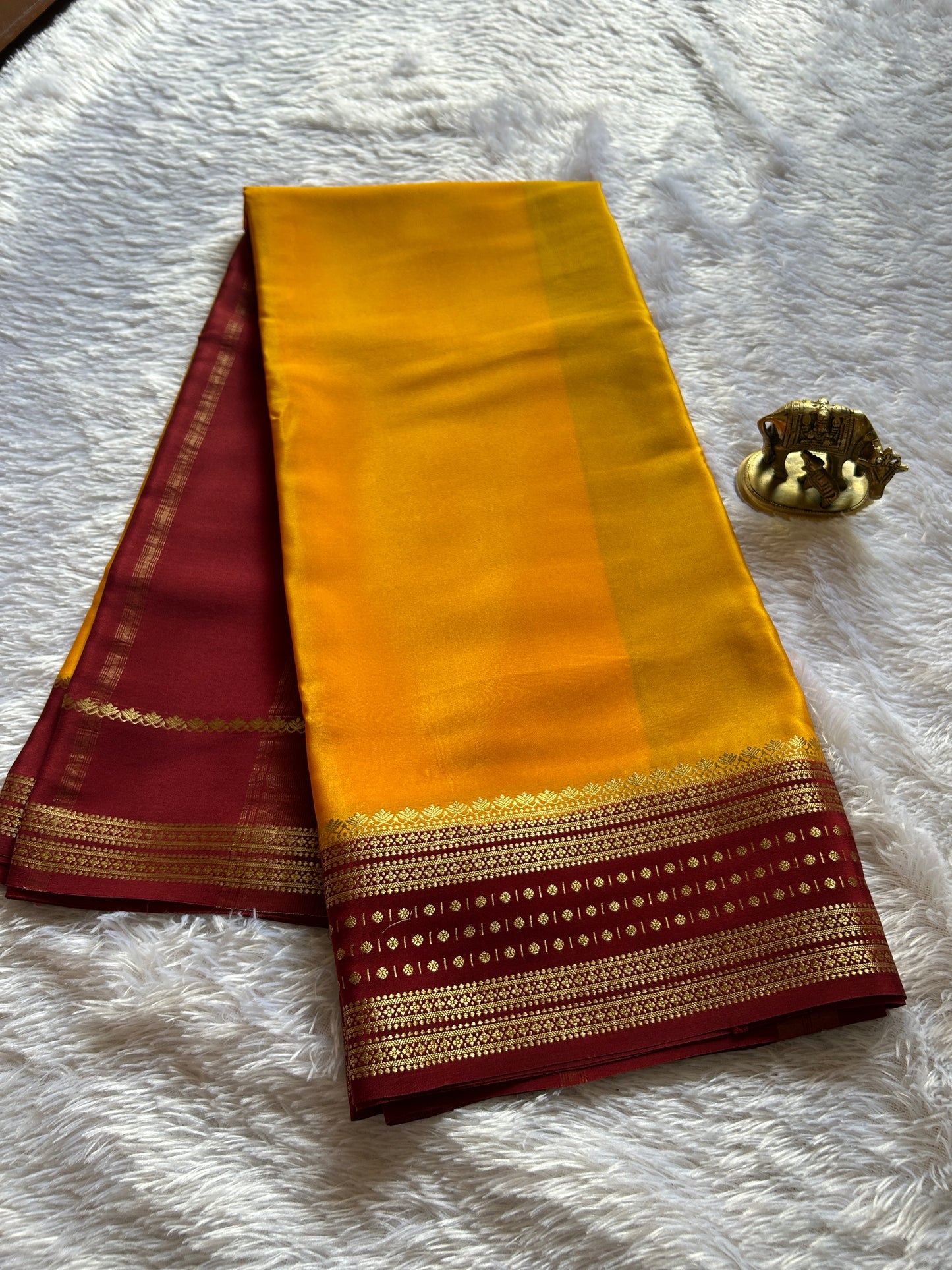 Rohini (2D) : Golden yellow-maroon
