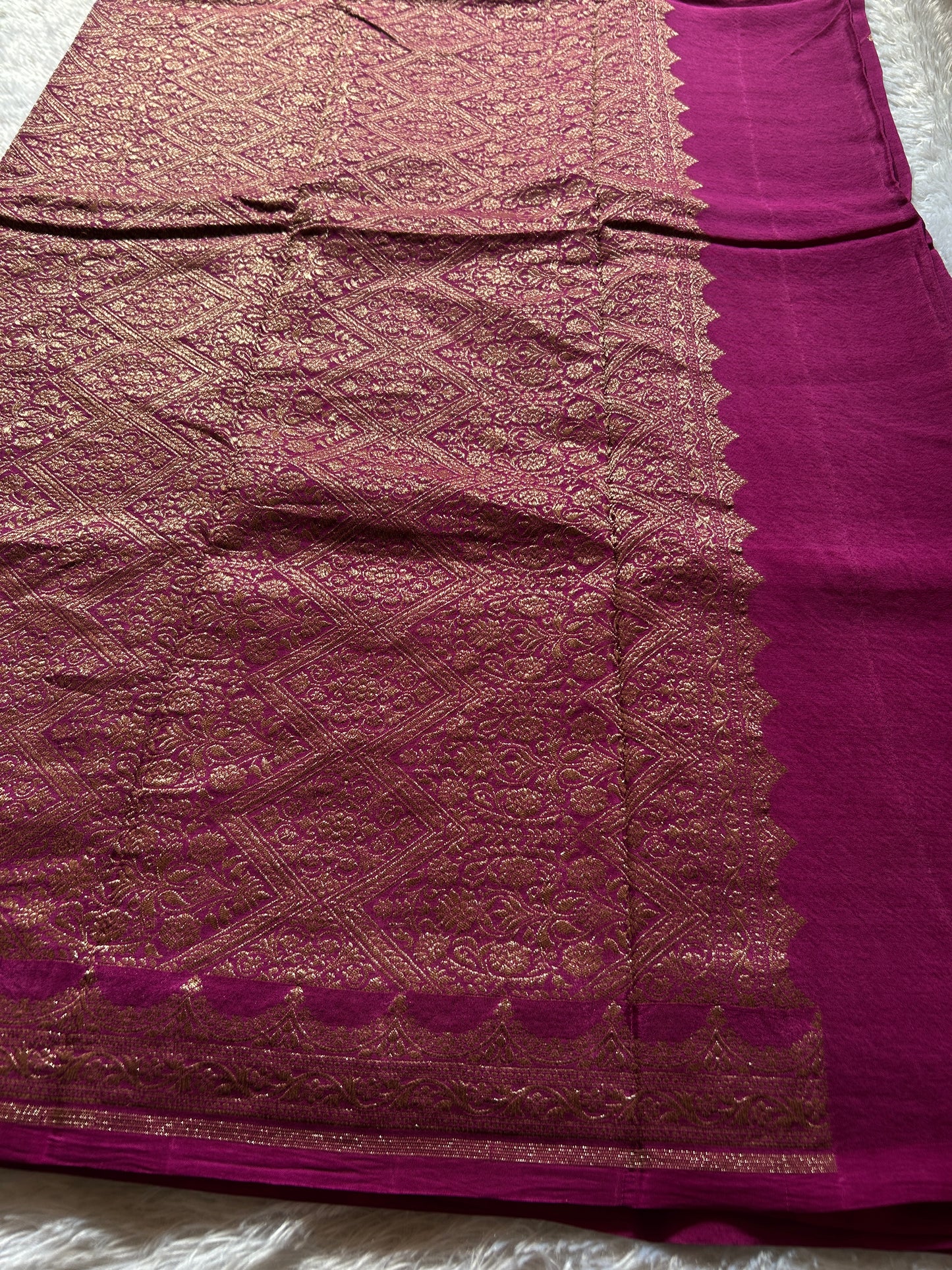 Soft Crepe Banarasi : Solid Deep magenta