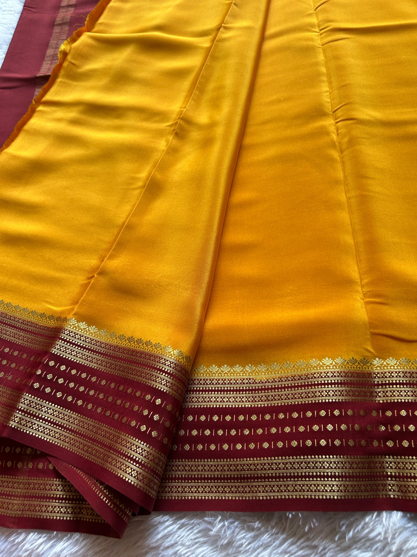 Rohini (2D) : Golden yellow-maroon