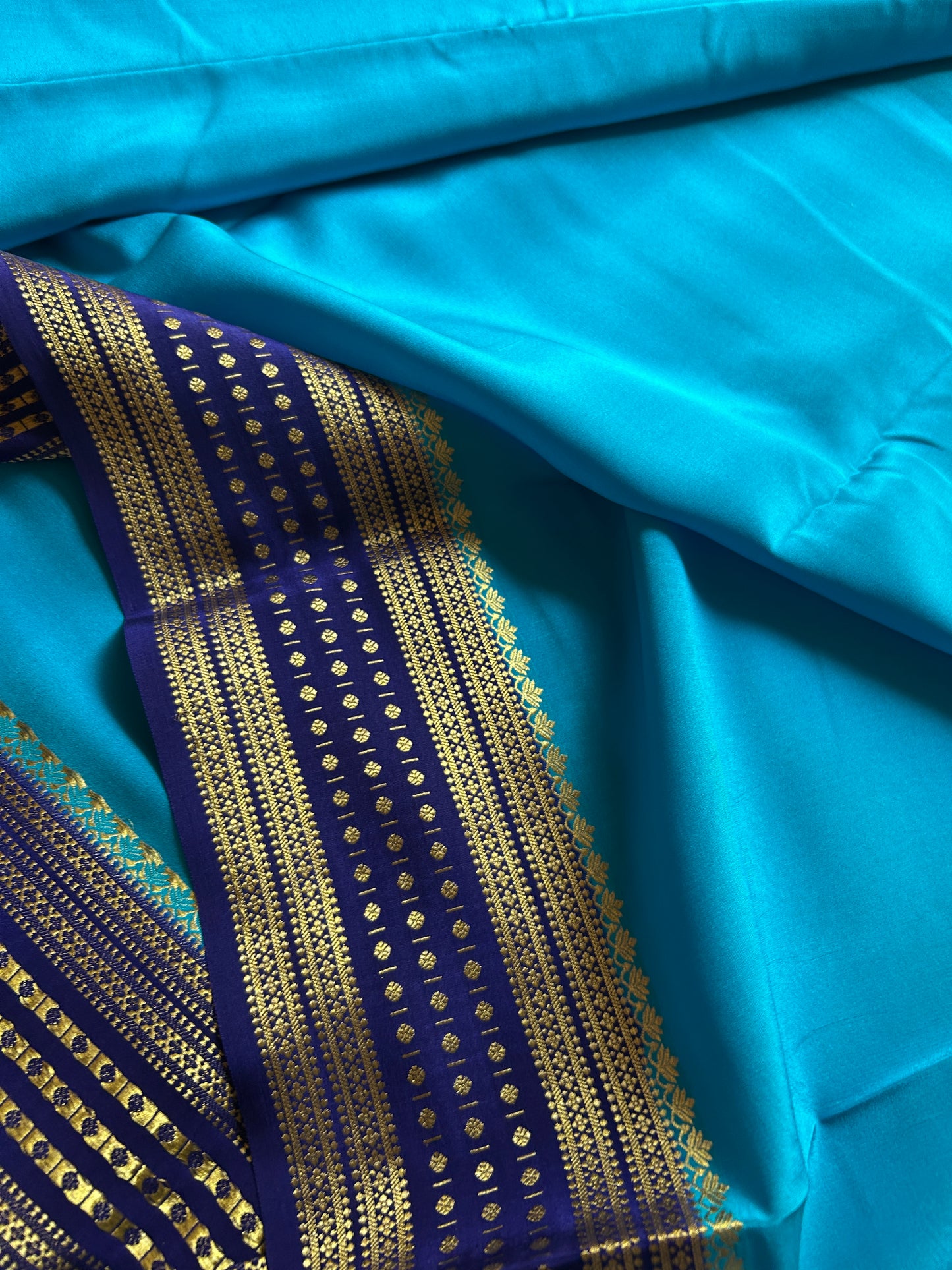 Rohini (2D) : Ananda blue-navy blue