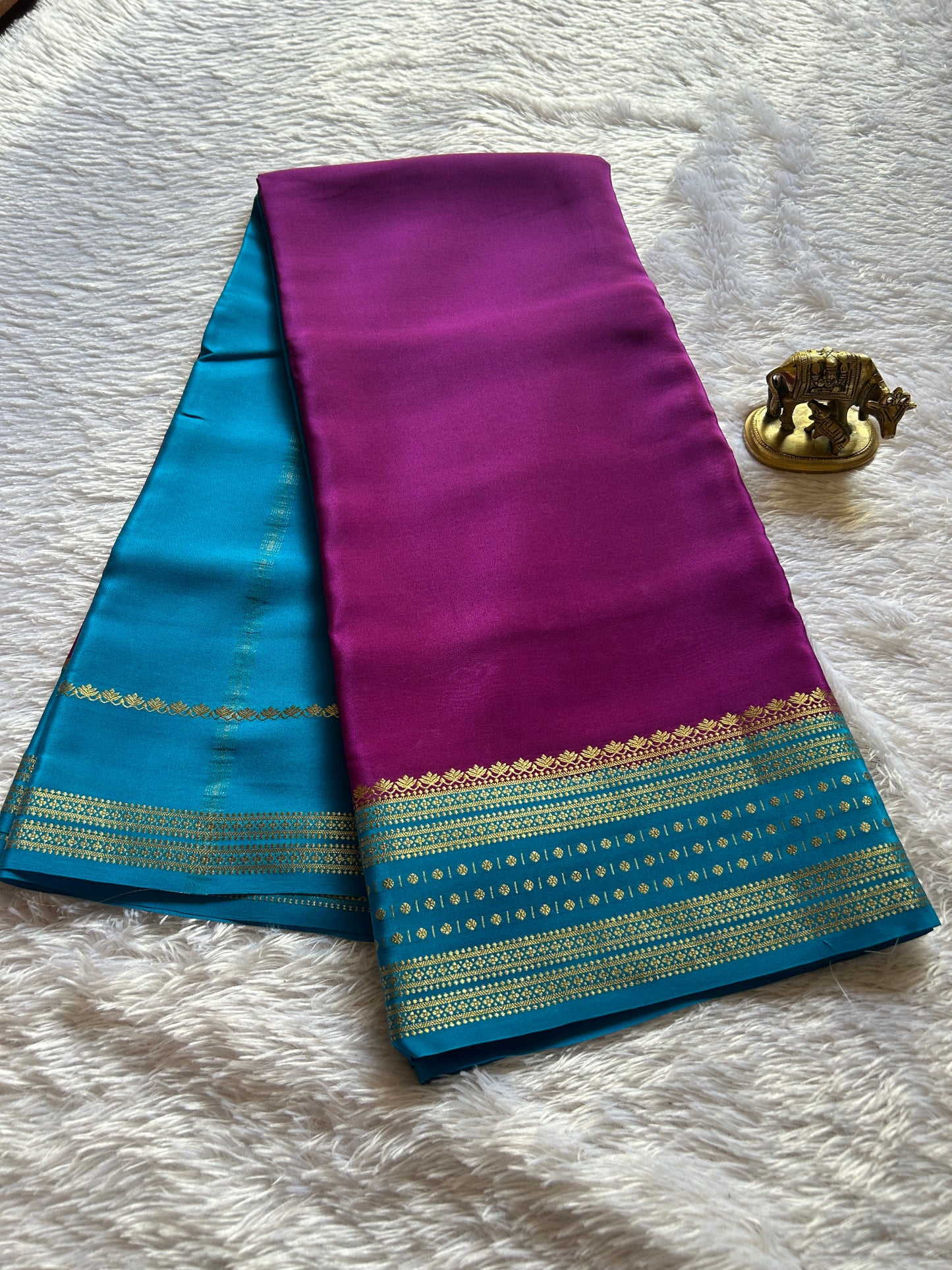 Rohini (2D) : Dark Magenta-ananda blue