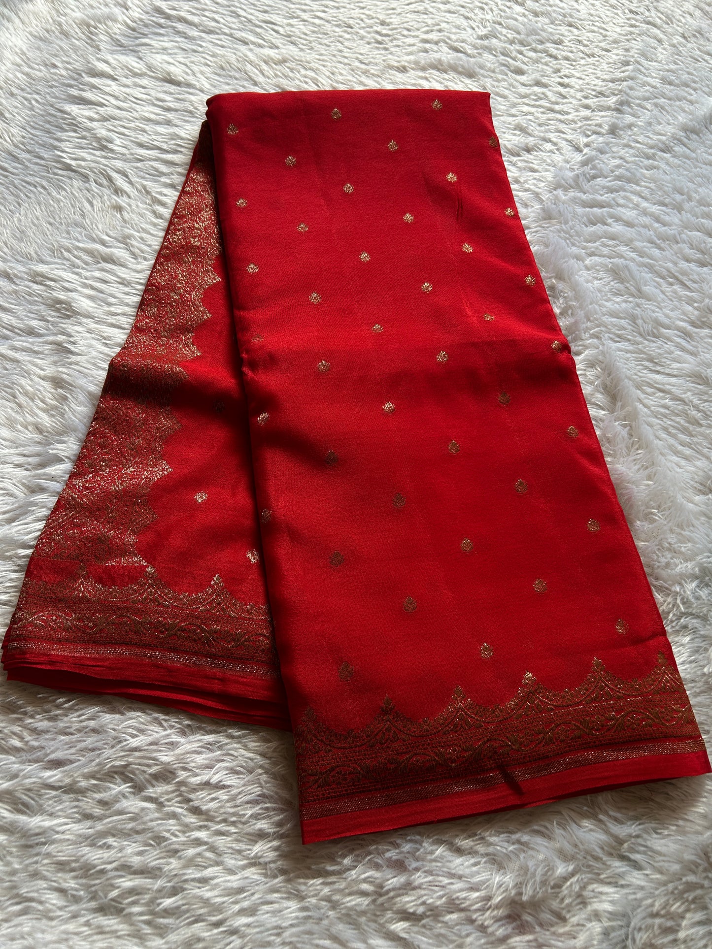 Soft Crepe Banarasi : Solid Red