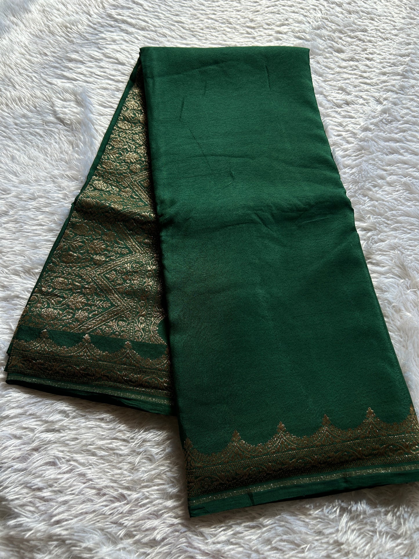 Soft Crepe Banarasi : Solid Dark green