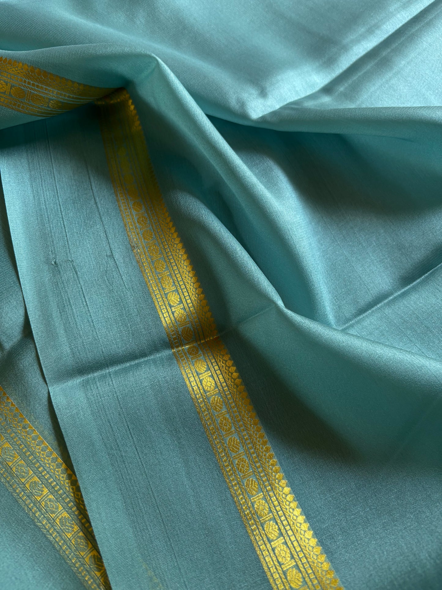 Shambhavi : Solid Powder blue