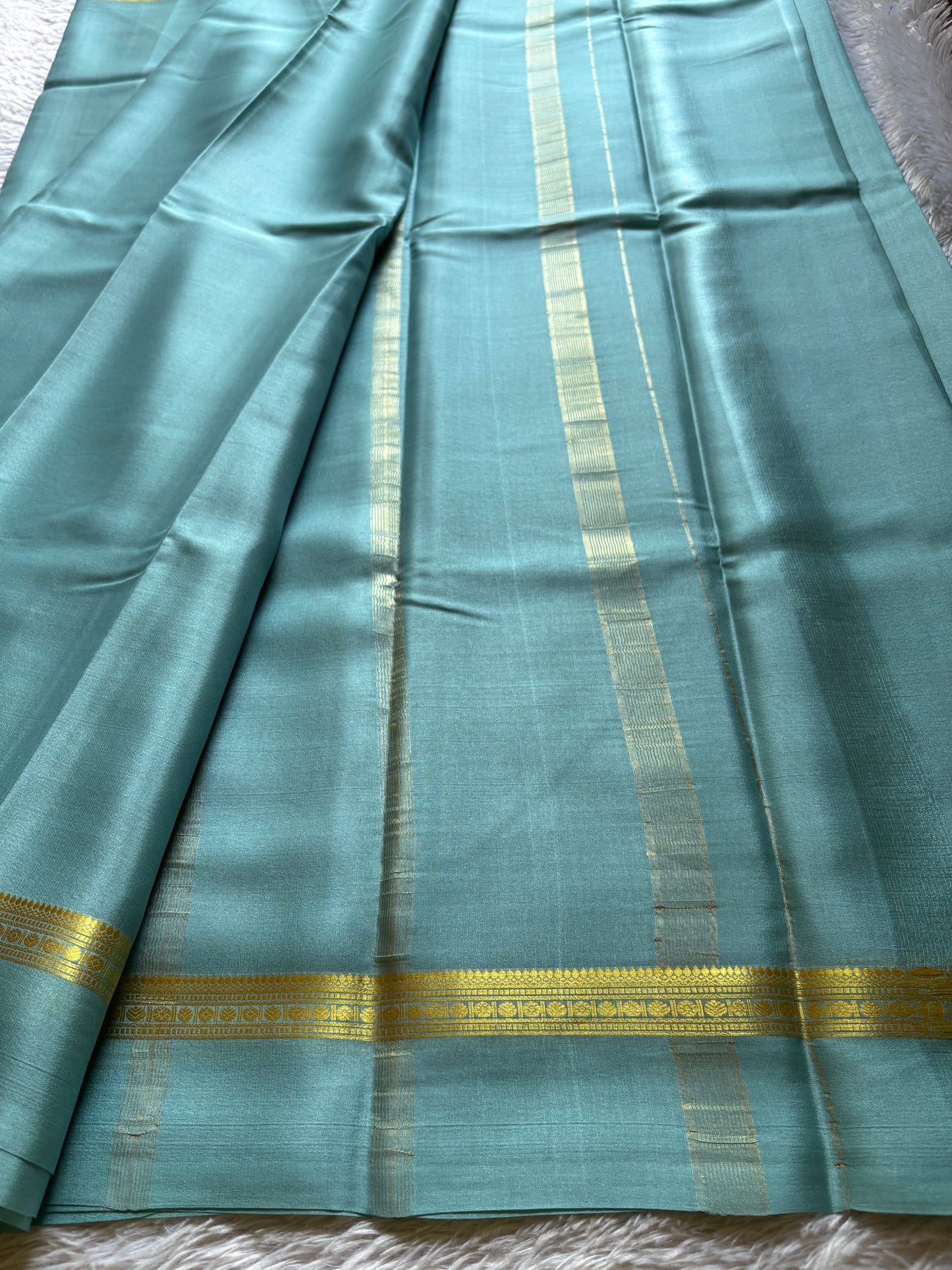 Shambhavi : Solid Powder blue