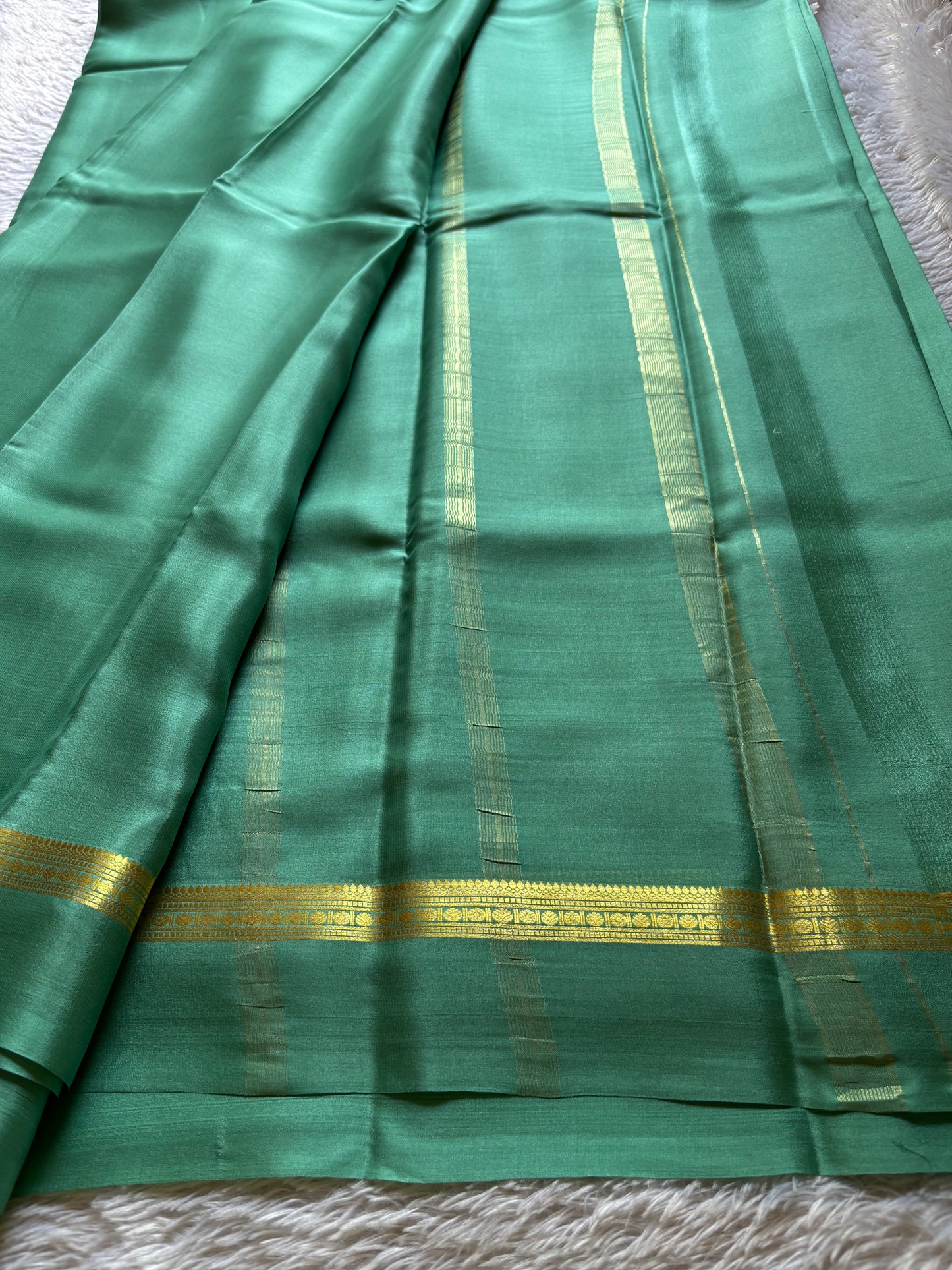 Shambhavi : Solid Sea green