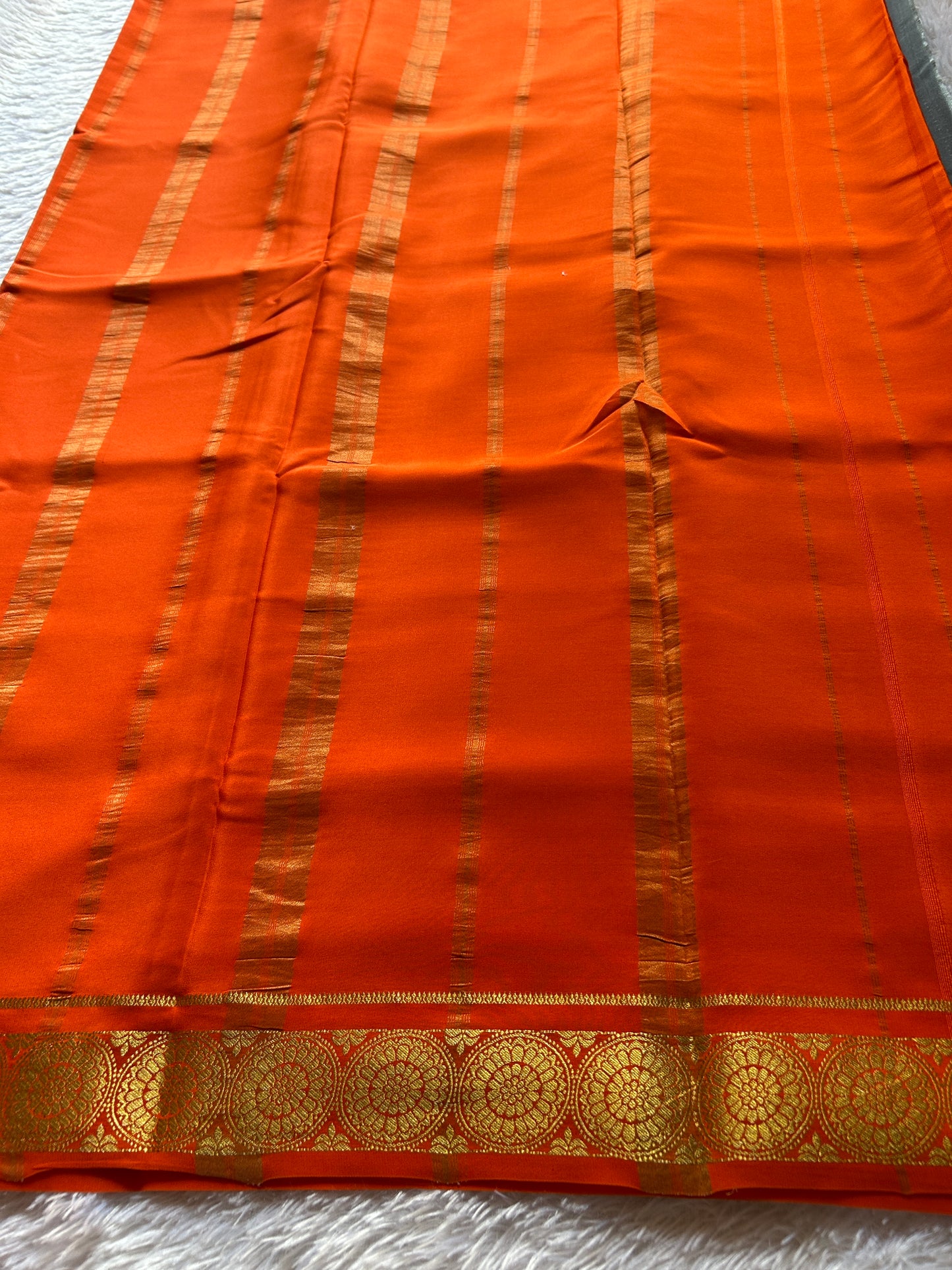 Chakra (2D) : Grey-orange