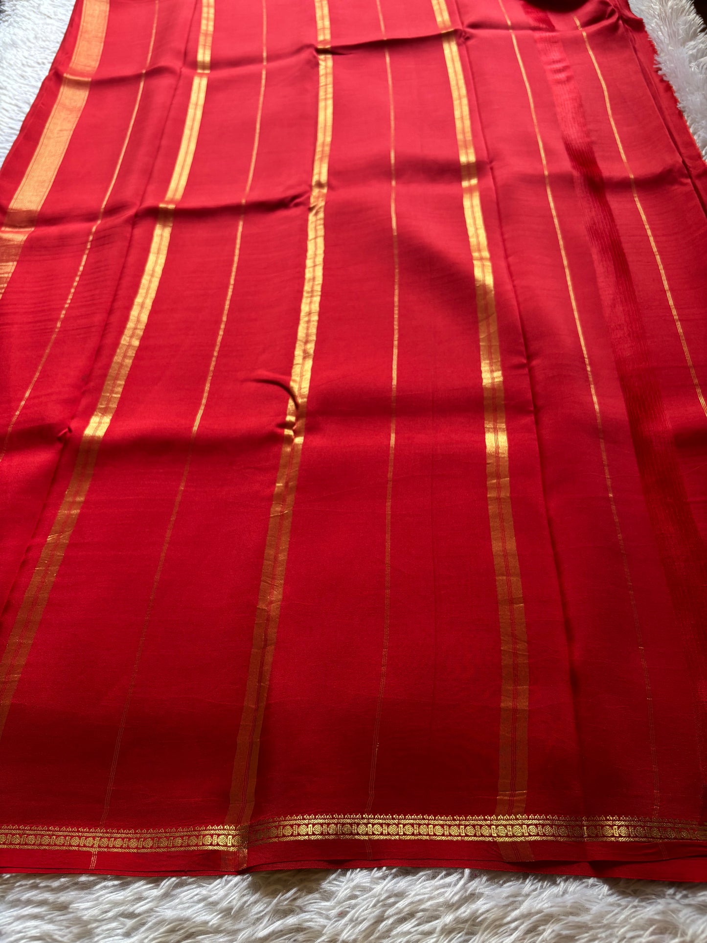 Sumukhi : Solid Red