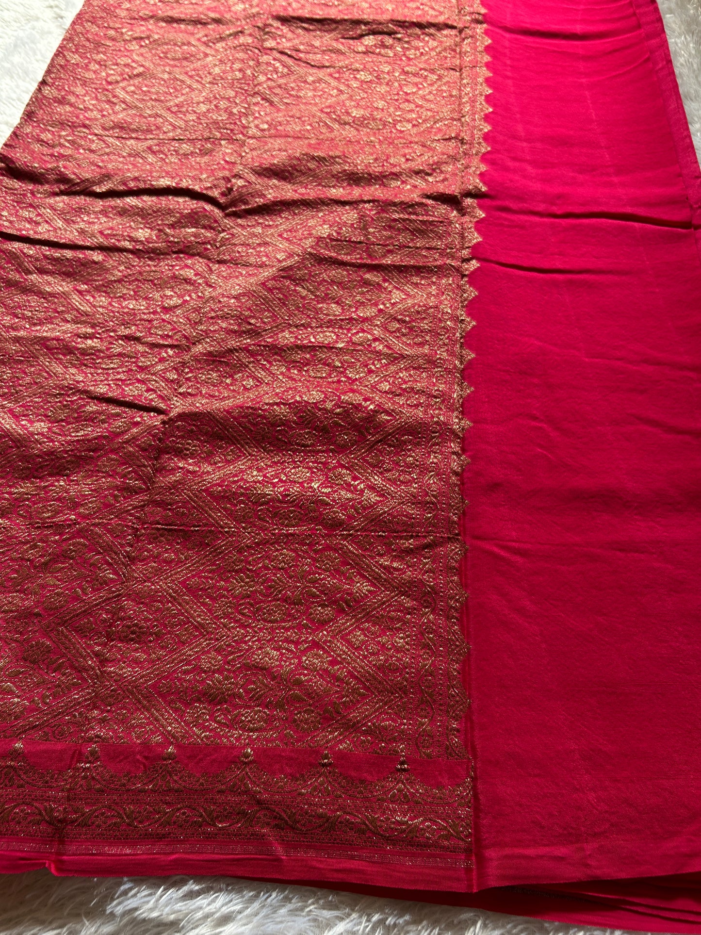 Soft Crepe Banarasi : Solid Rani pink