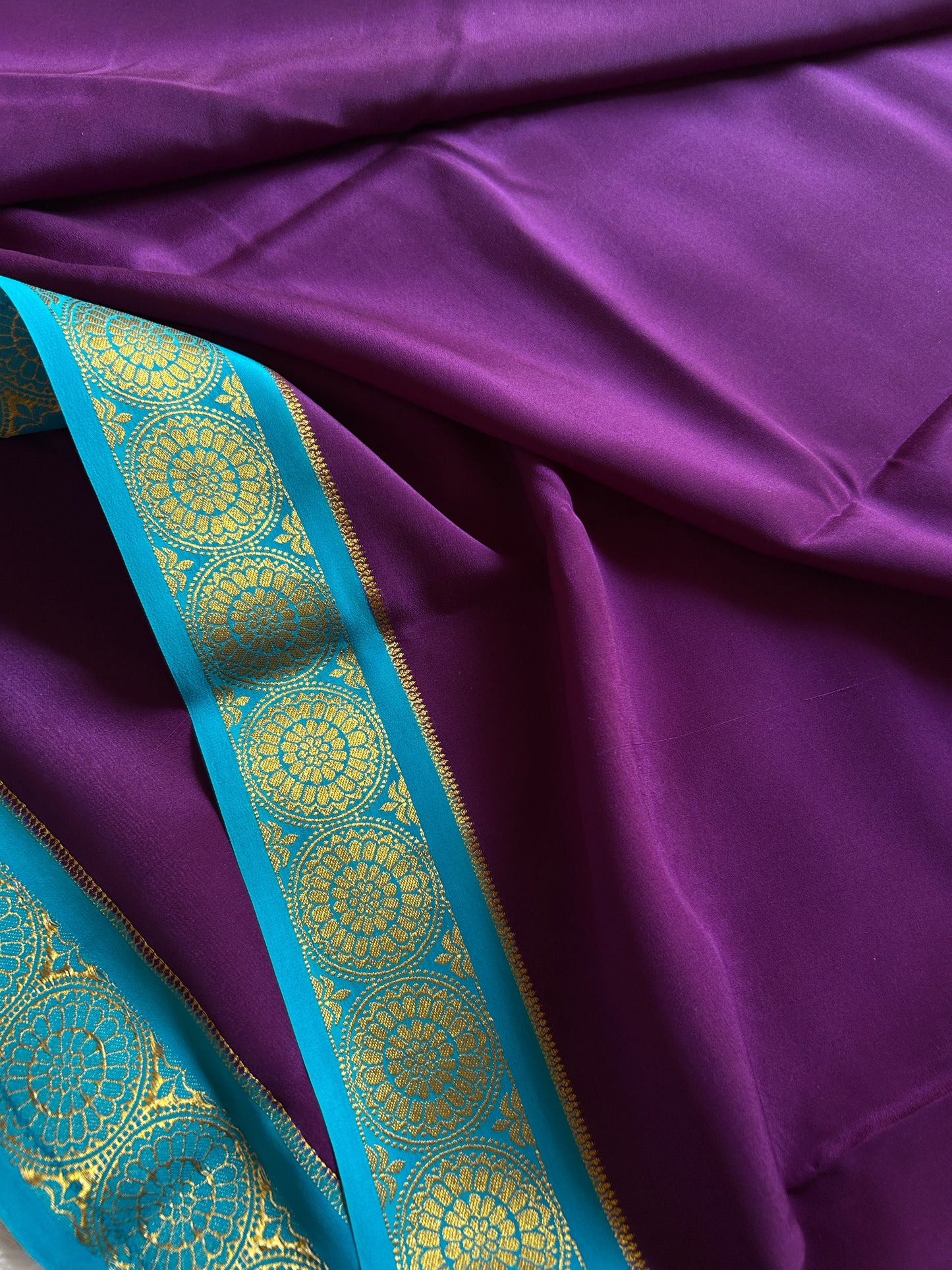Chakra (2D) : Purple-ananda blue