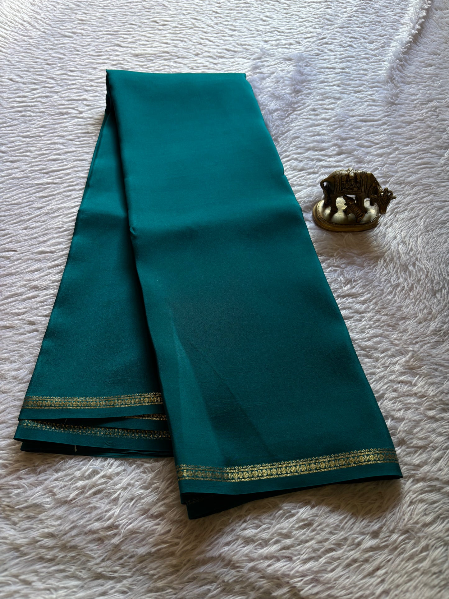 Sumukhi : Solid Teal blue