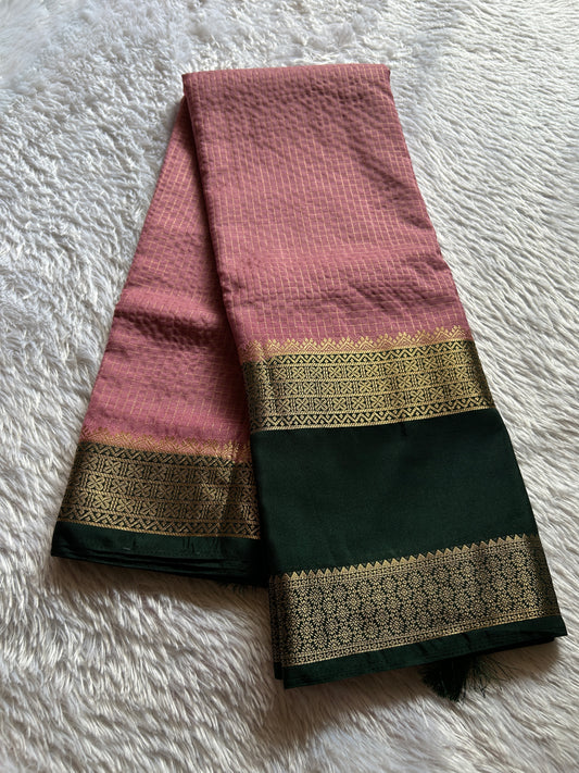 SS105 (2D) : Baby pink-dark green