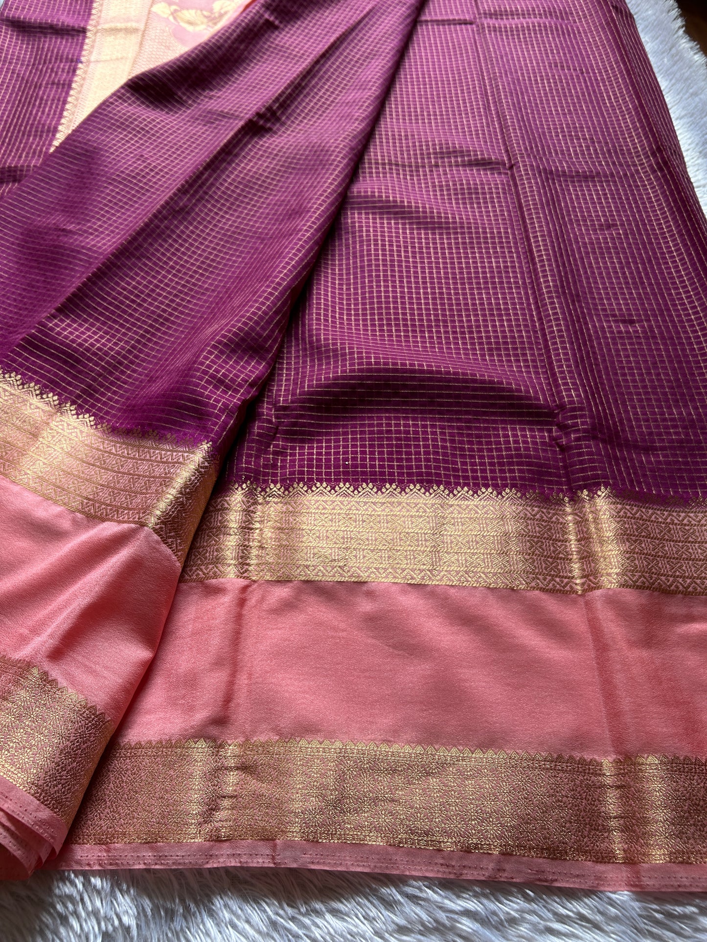 SS105(2D) : Wine-peach