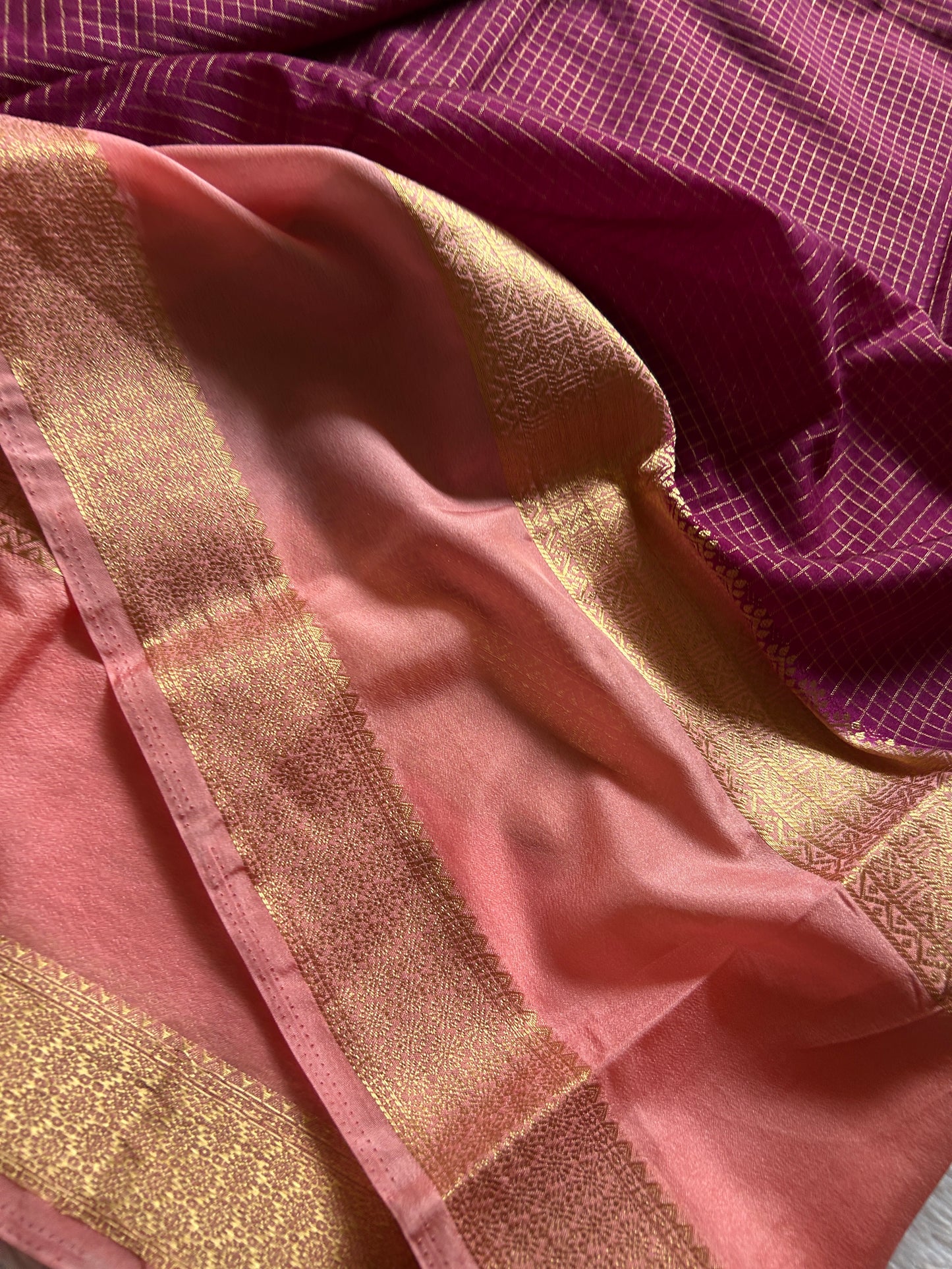SS105(2D) : Wine-peach